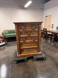 Vintage "Grandma Chic" Bedroom Set