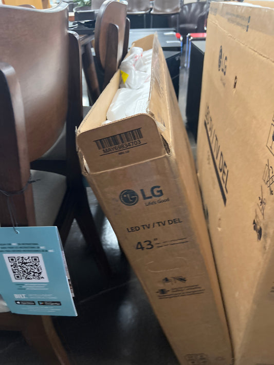 43" LG UR340C Series UHD Commercial TV