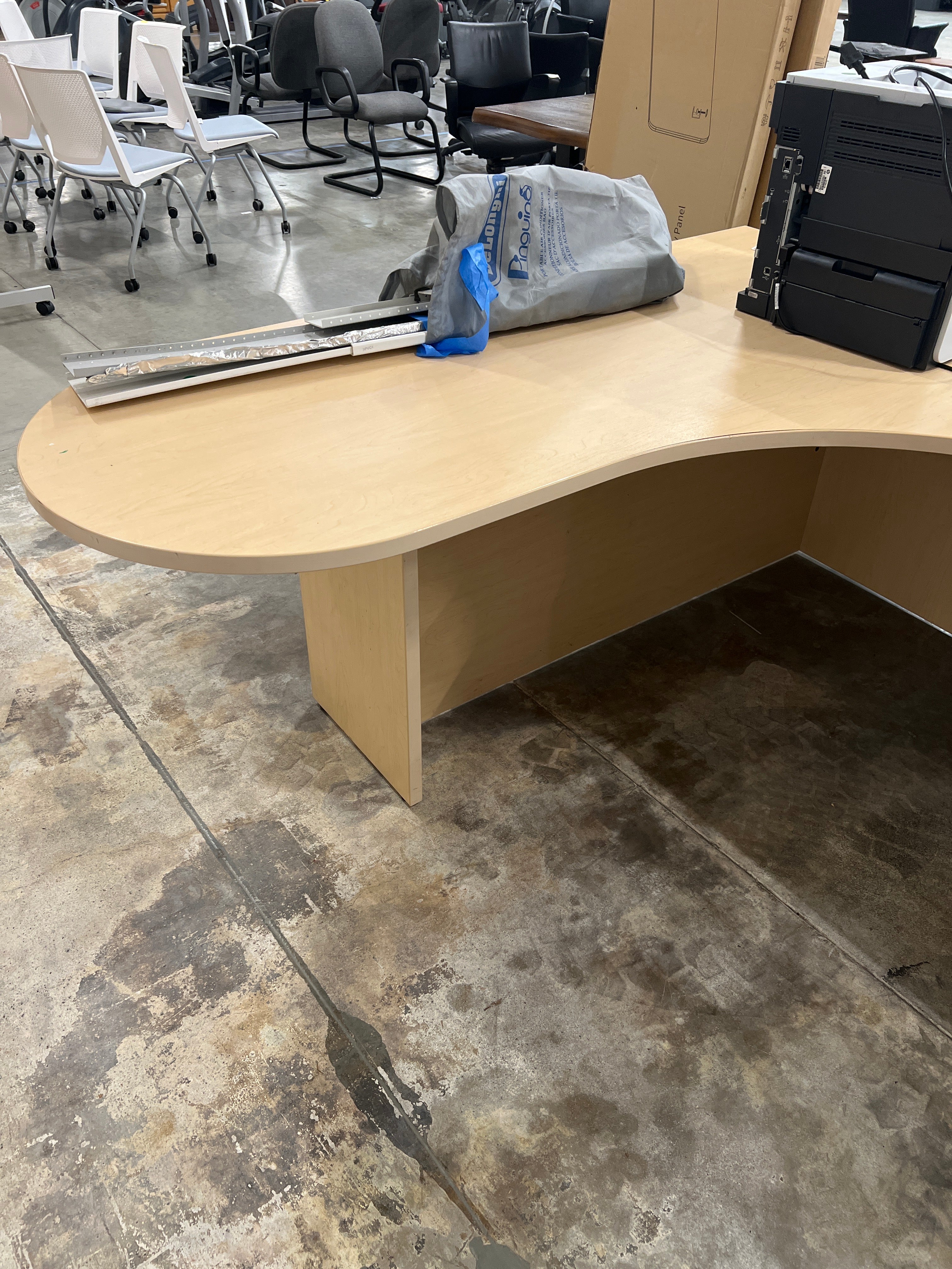 Light Wood Tone L-Shaped Corner Office Workstation Desk