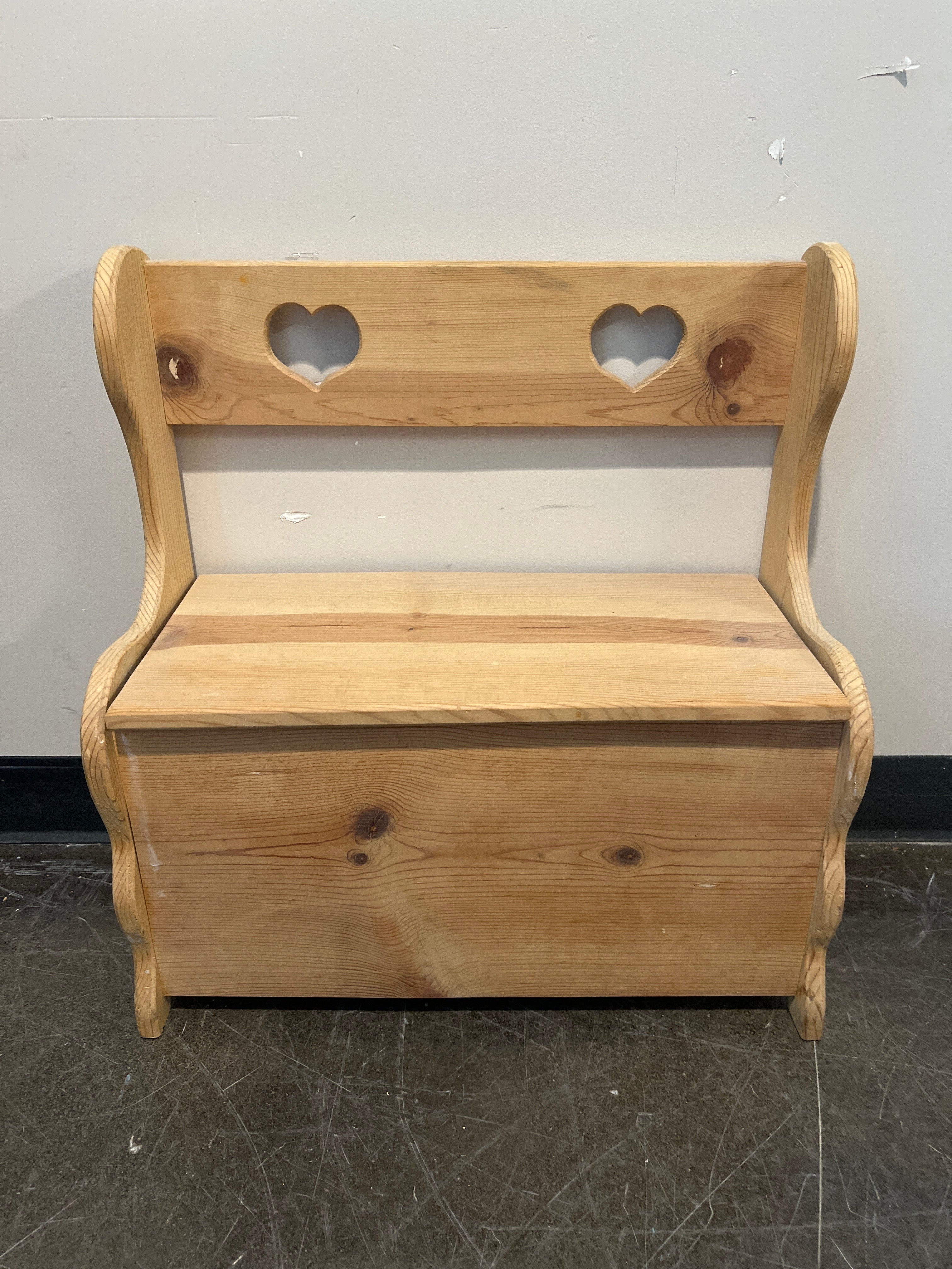 Rustic Pine Storage Bench with Heart Cutouts