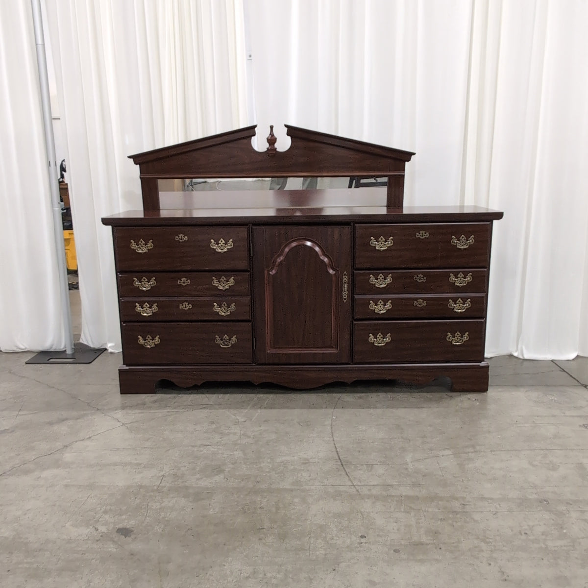 Traditional Dark Wood Nine-Drawer Dresser with Mirror