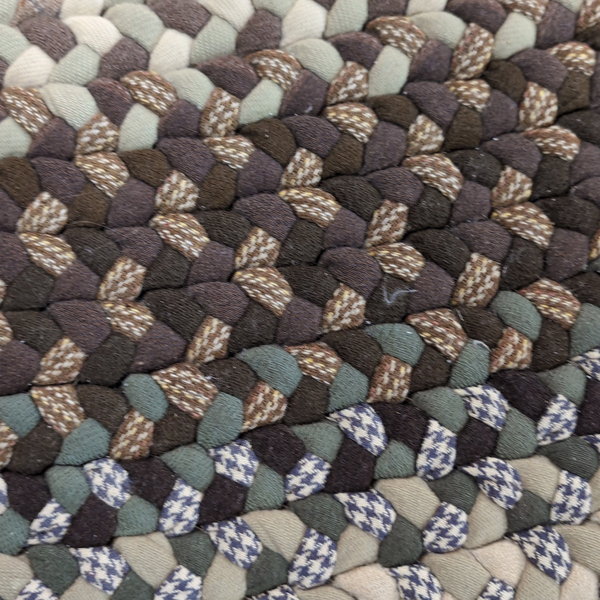 Multi-Tone Braided Round Area Rug