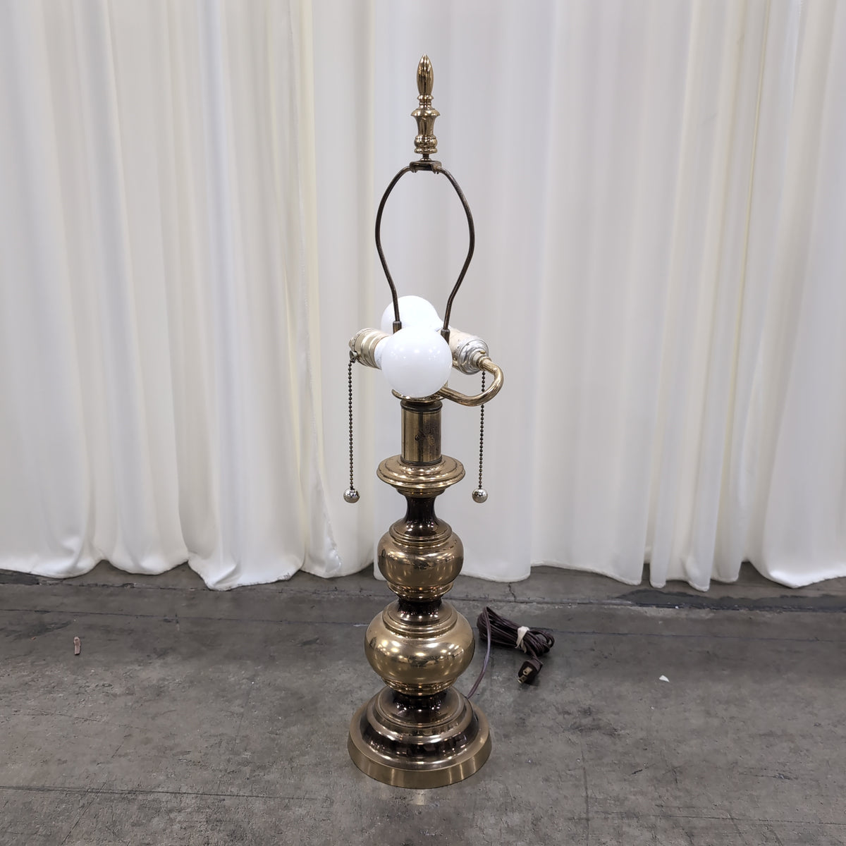 Traditional Brass Table Lamp with Pull Chains