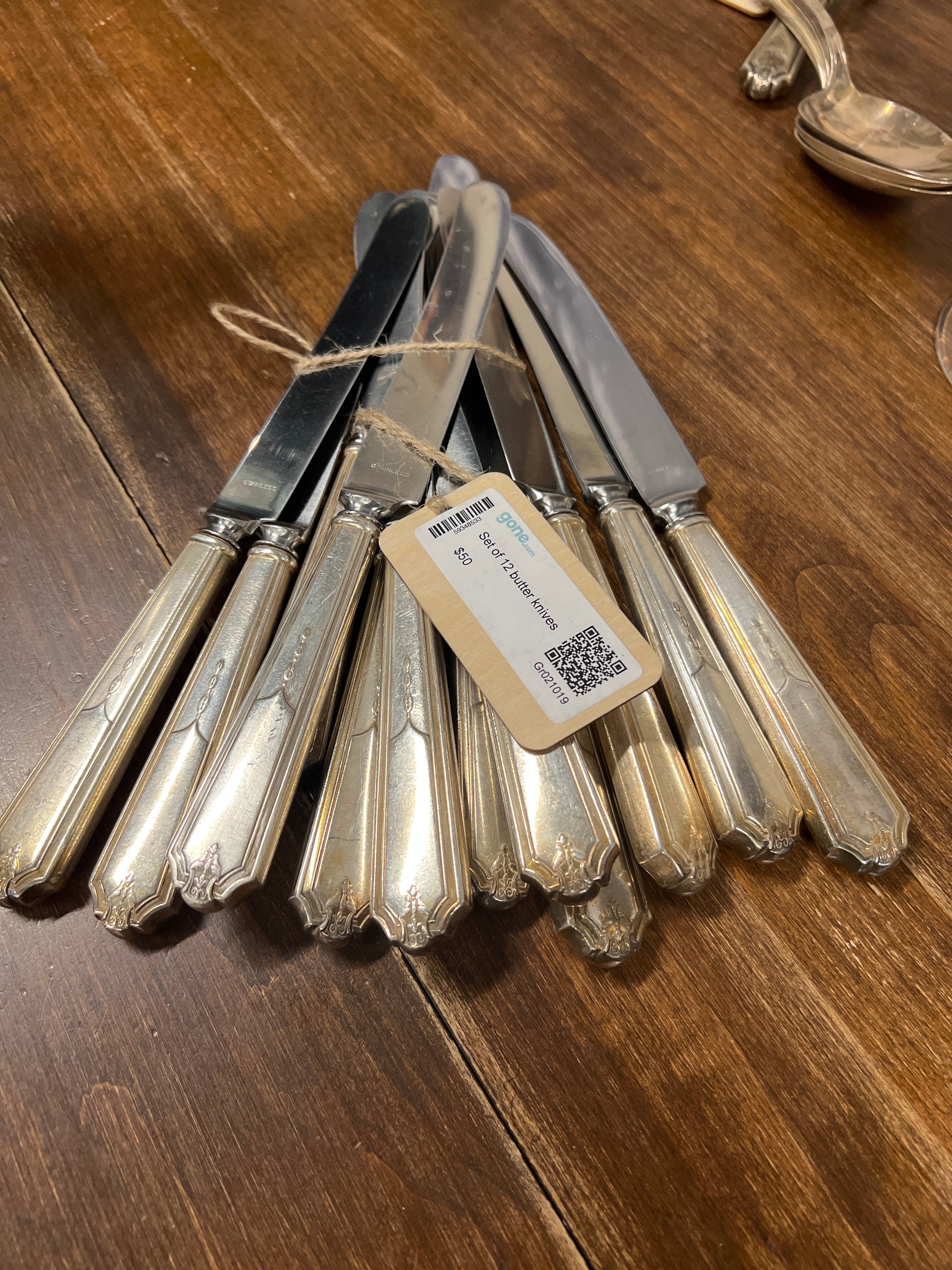 Set of 12 butter knives