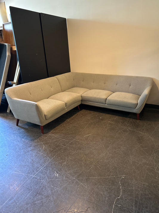 Scandinavian Designs Dakota Sectional Sofa – Light Gray