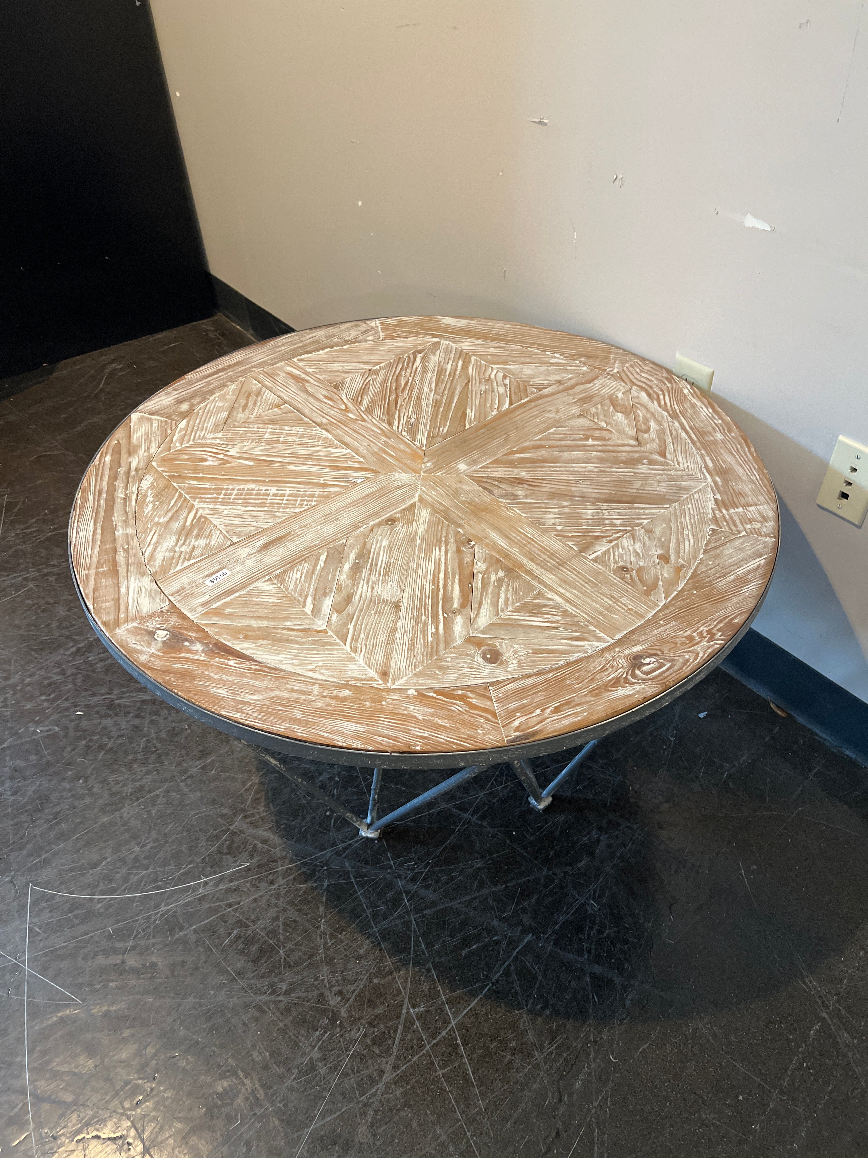 Rustic Round Wood Coffee Table with Metal Base