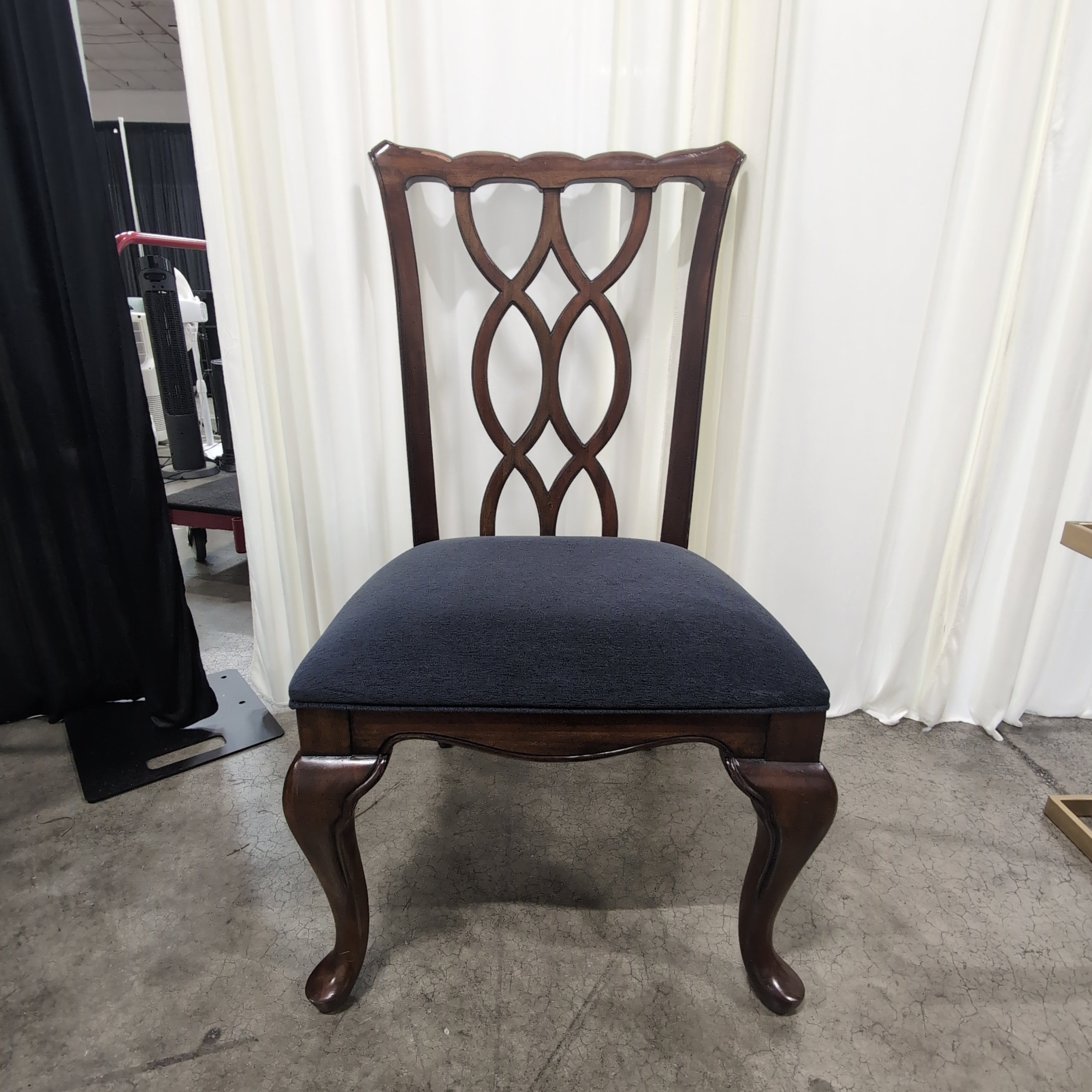 Traditional Dark Wood Dining Table with Cabriole Legs