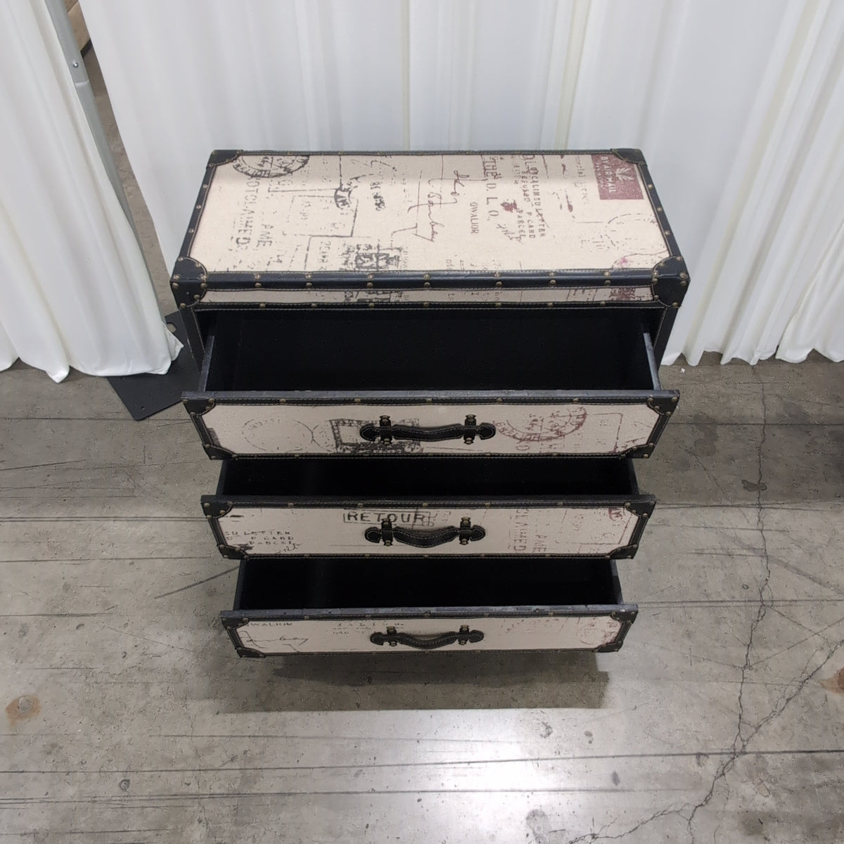 Vintage Style Three-Drawer Accent Chest with Trunk Details