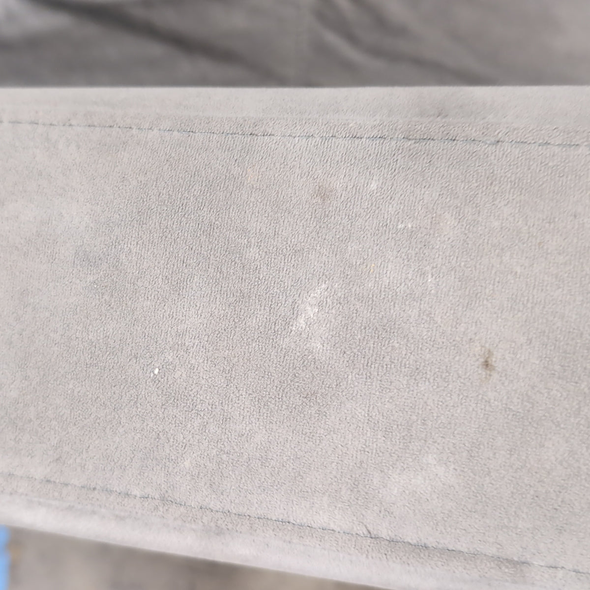 Tufted Grey Velvet Loveseat