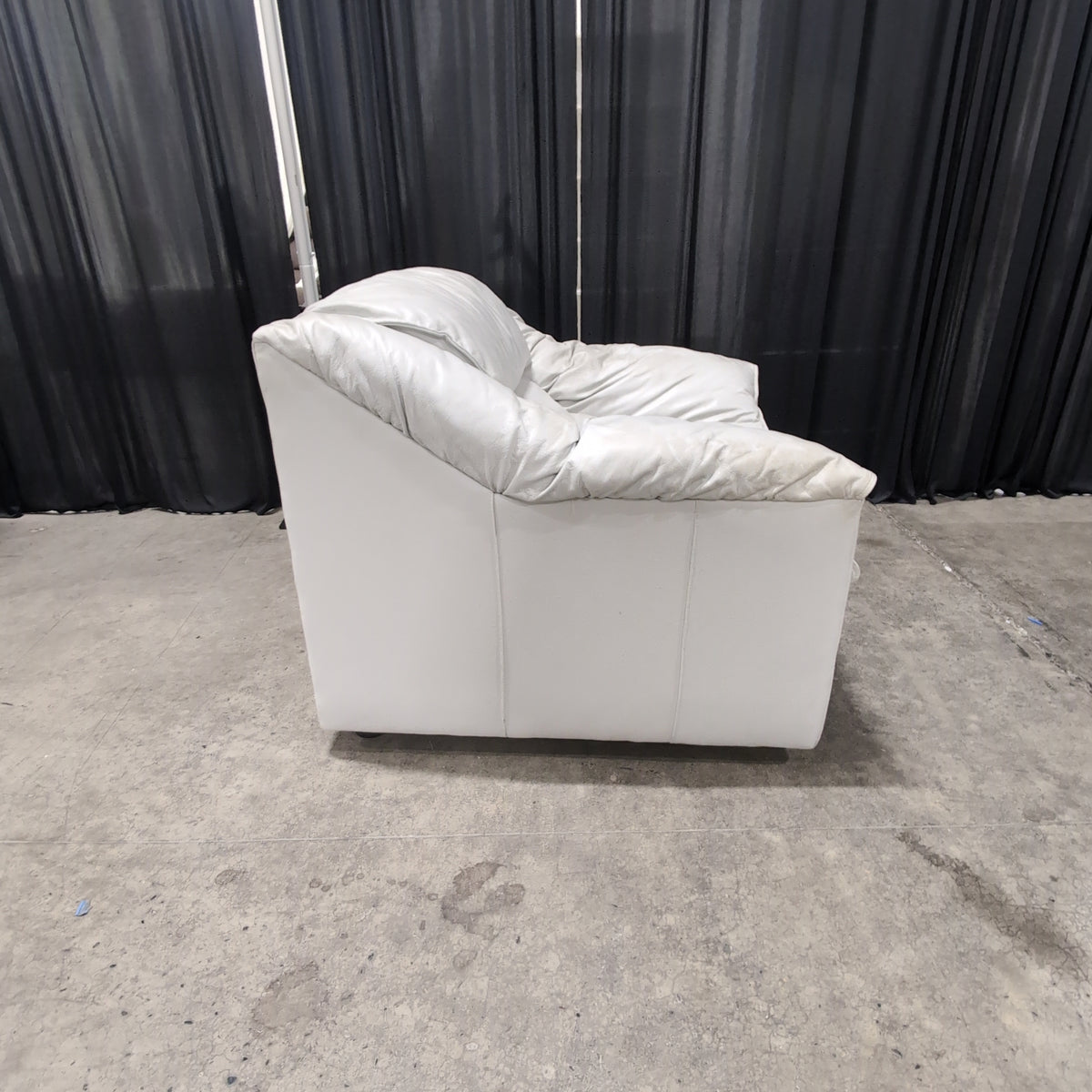 Emerson Leather Padded Off-White Leather Recliner