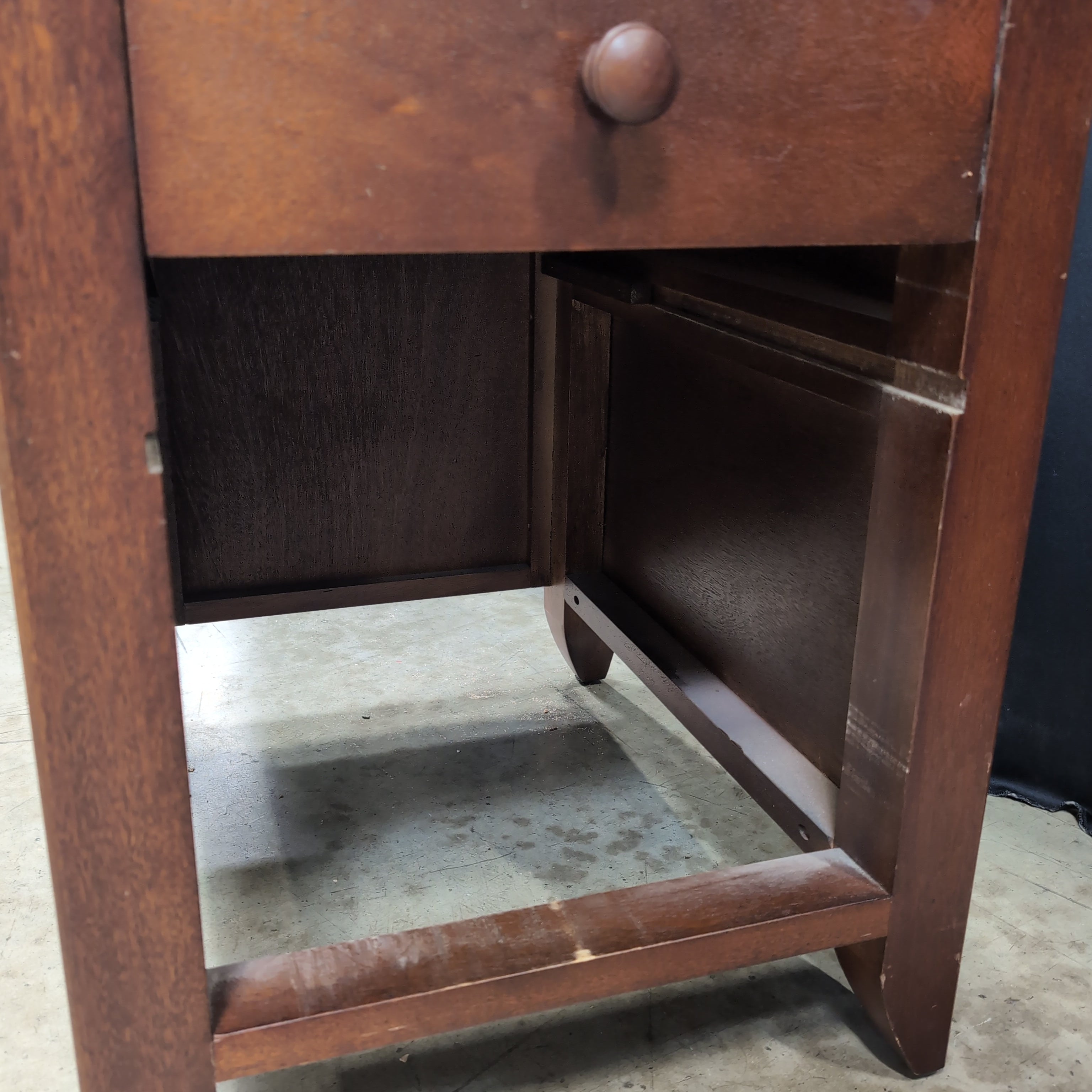 Cherry Tone Wood Nightstand with Single Drawer