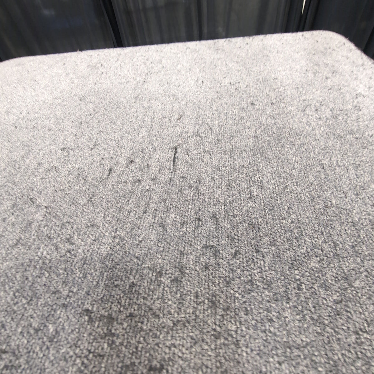 Contemporary Dark Grey L-Shaped Sectional Couch in Fabric