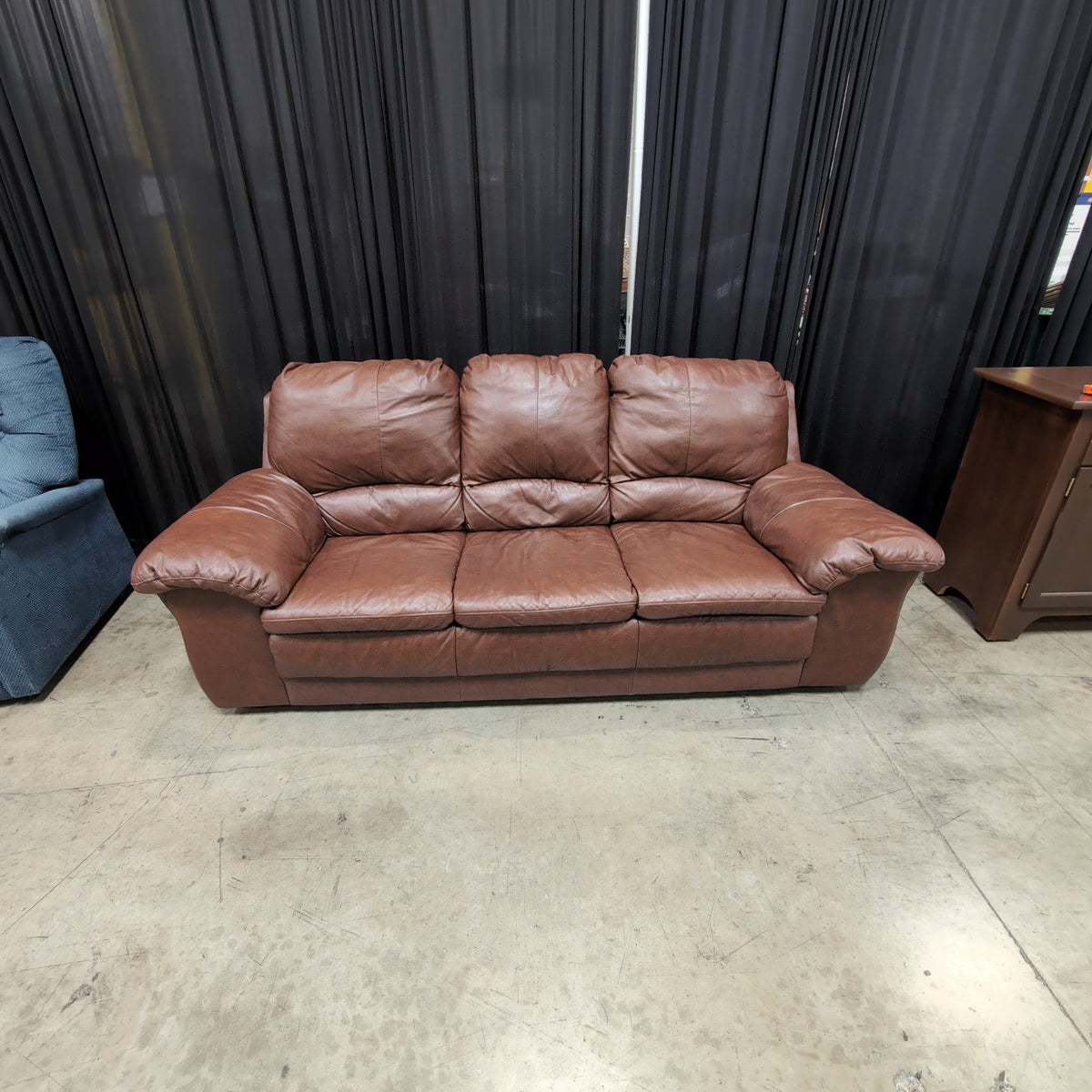 Evitat Plush Three-Seat Couch in Brown Leather