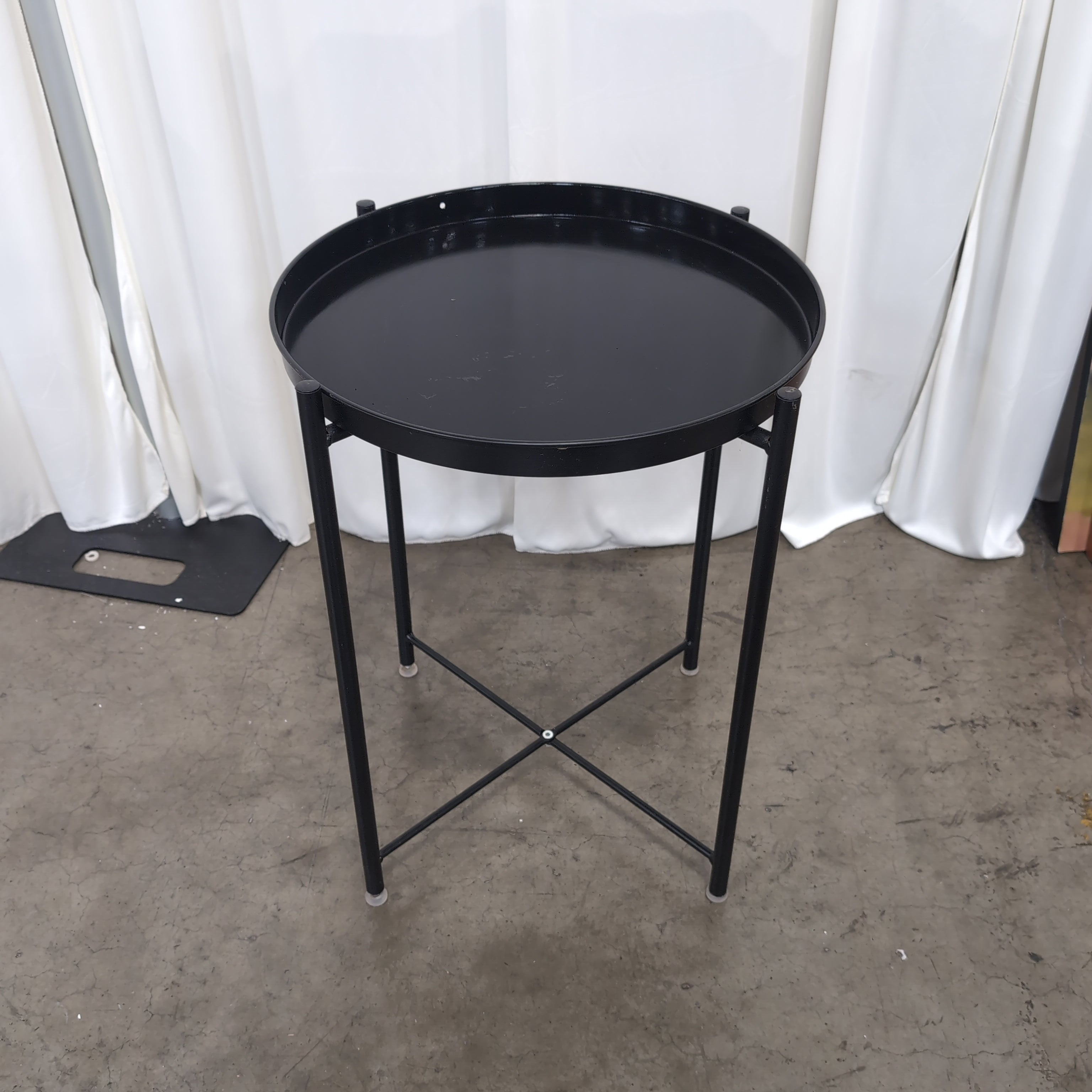 Black Metal Round Tray Top End Table