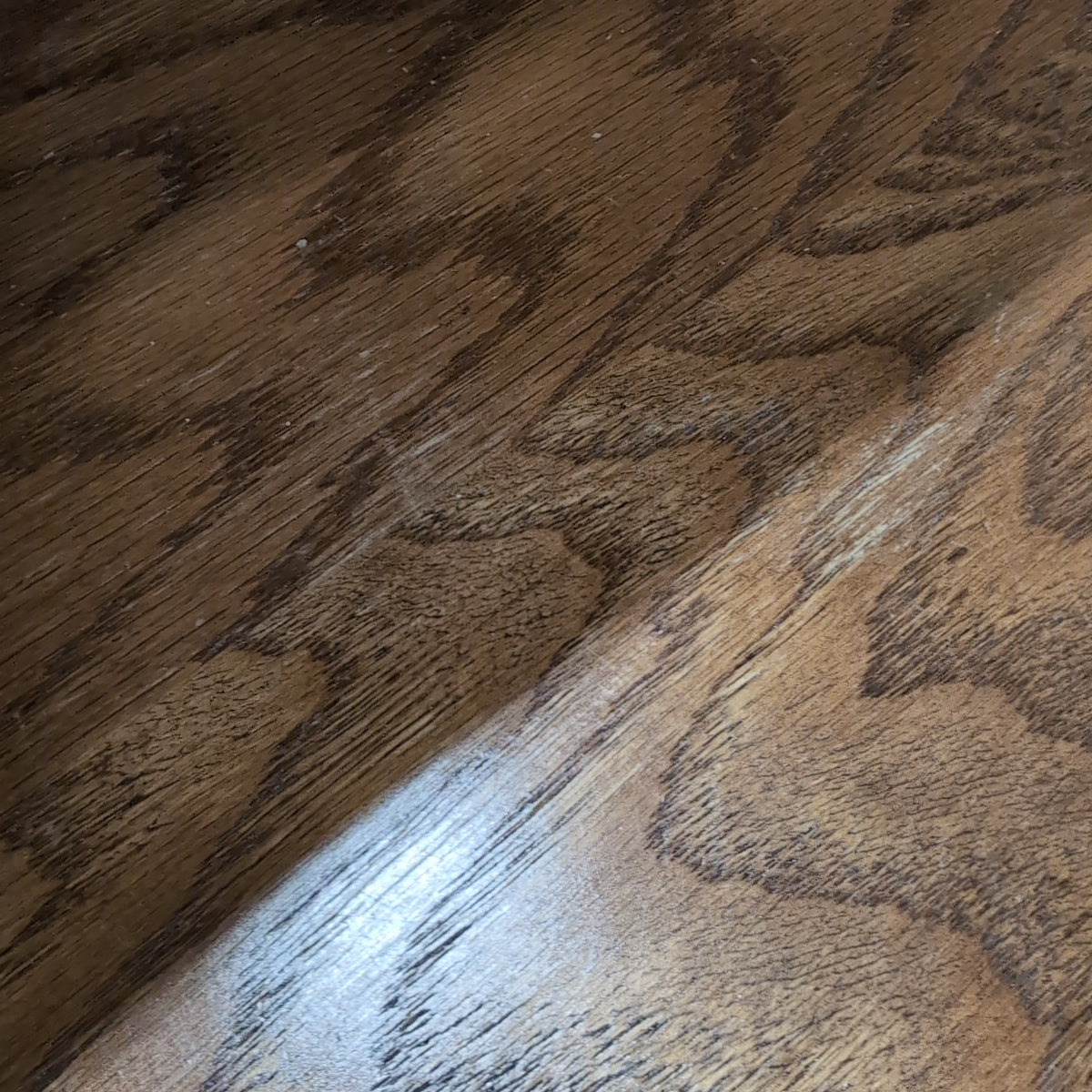 Traditional Oak Roll-Top Desk with Multiple Drawers