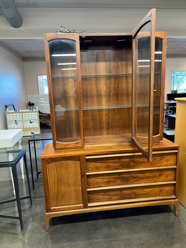Lane Mid Century Modern Sideboard Buffet Display Case - Simply Stunning