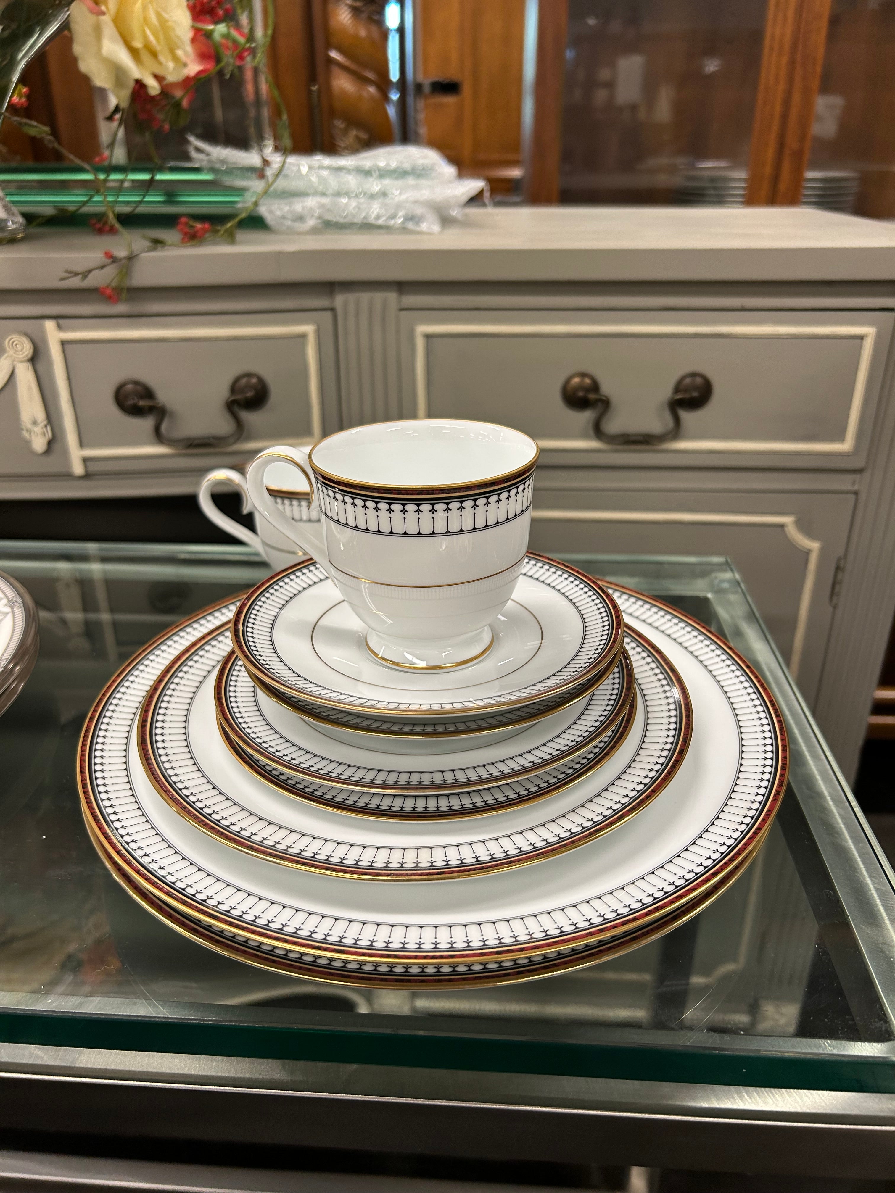 Noritake "Mckenzie" Creamer #4112 - Gold Accents, Place Setting