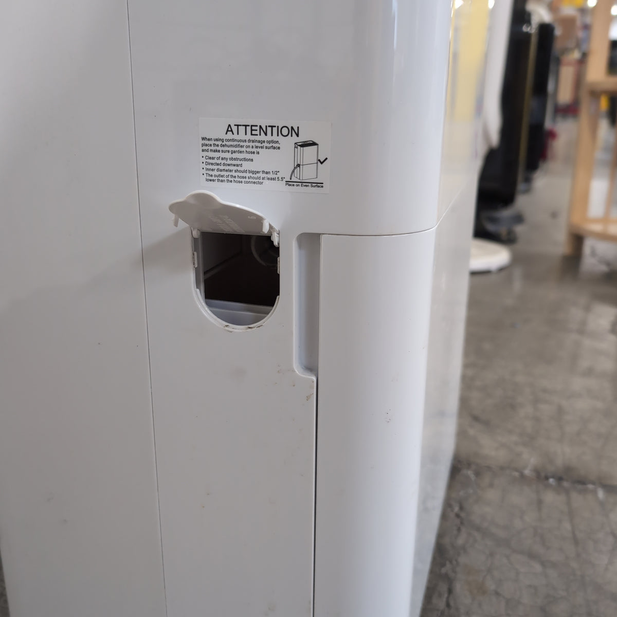 Hisense White Portable Air Conditioner with Exhaust Hose