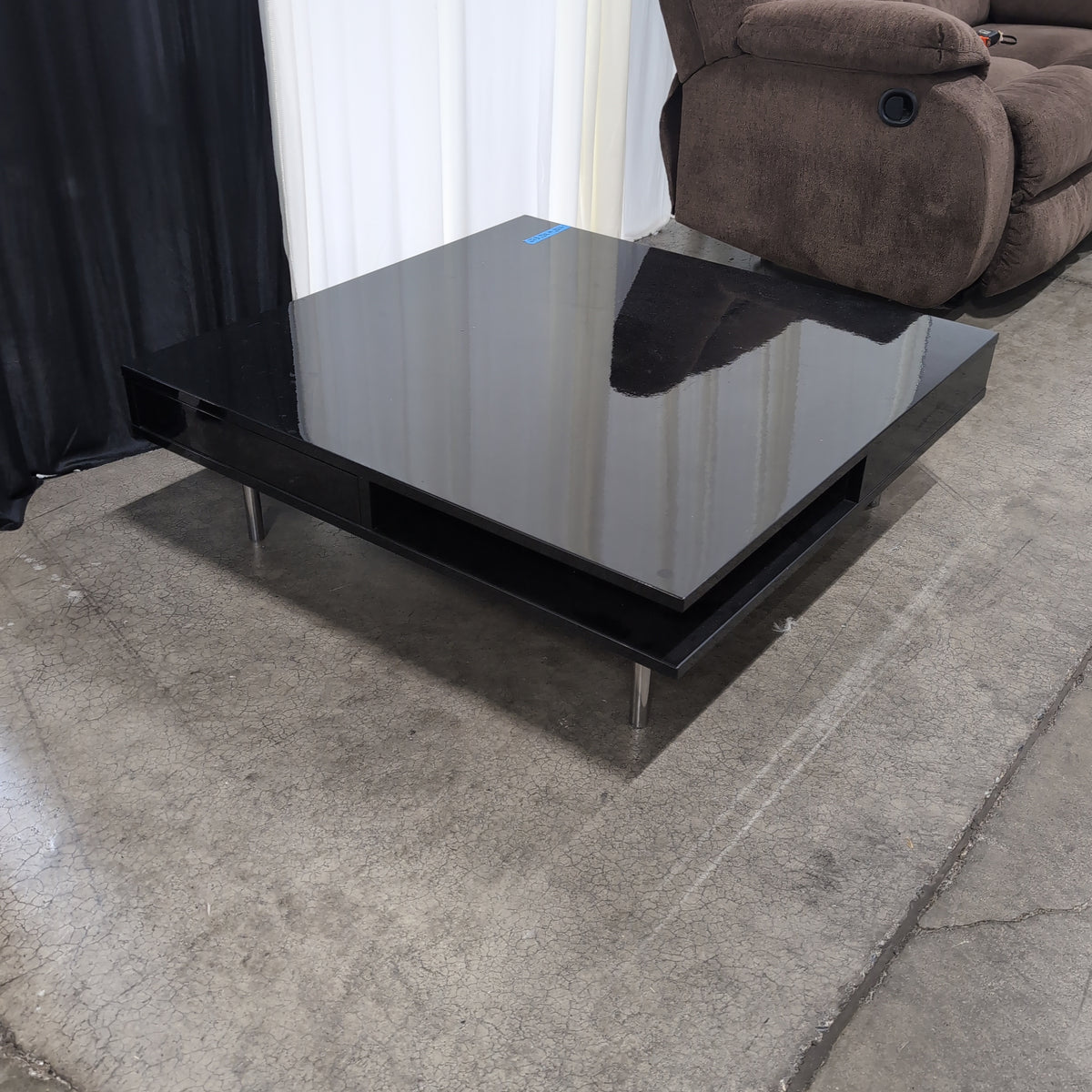Modern Black Glossy Coffee Table with Metal Legs