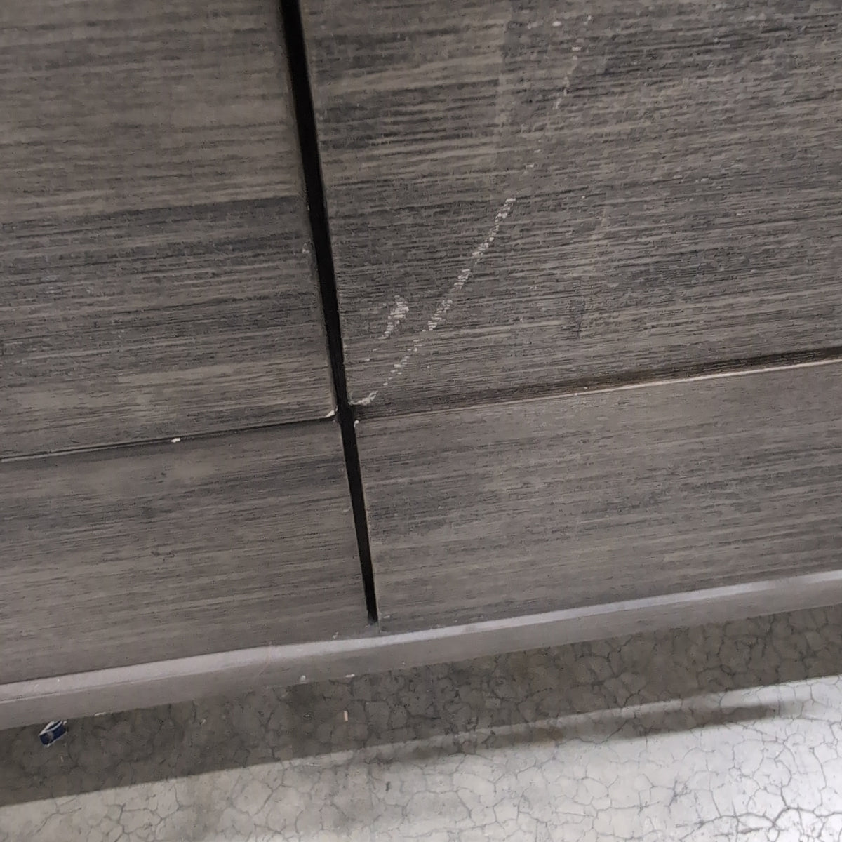 Minimalist Dark Wood Six-Drawer Dresser with Black Legs