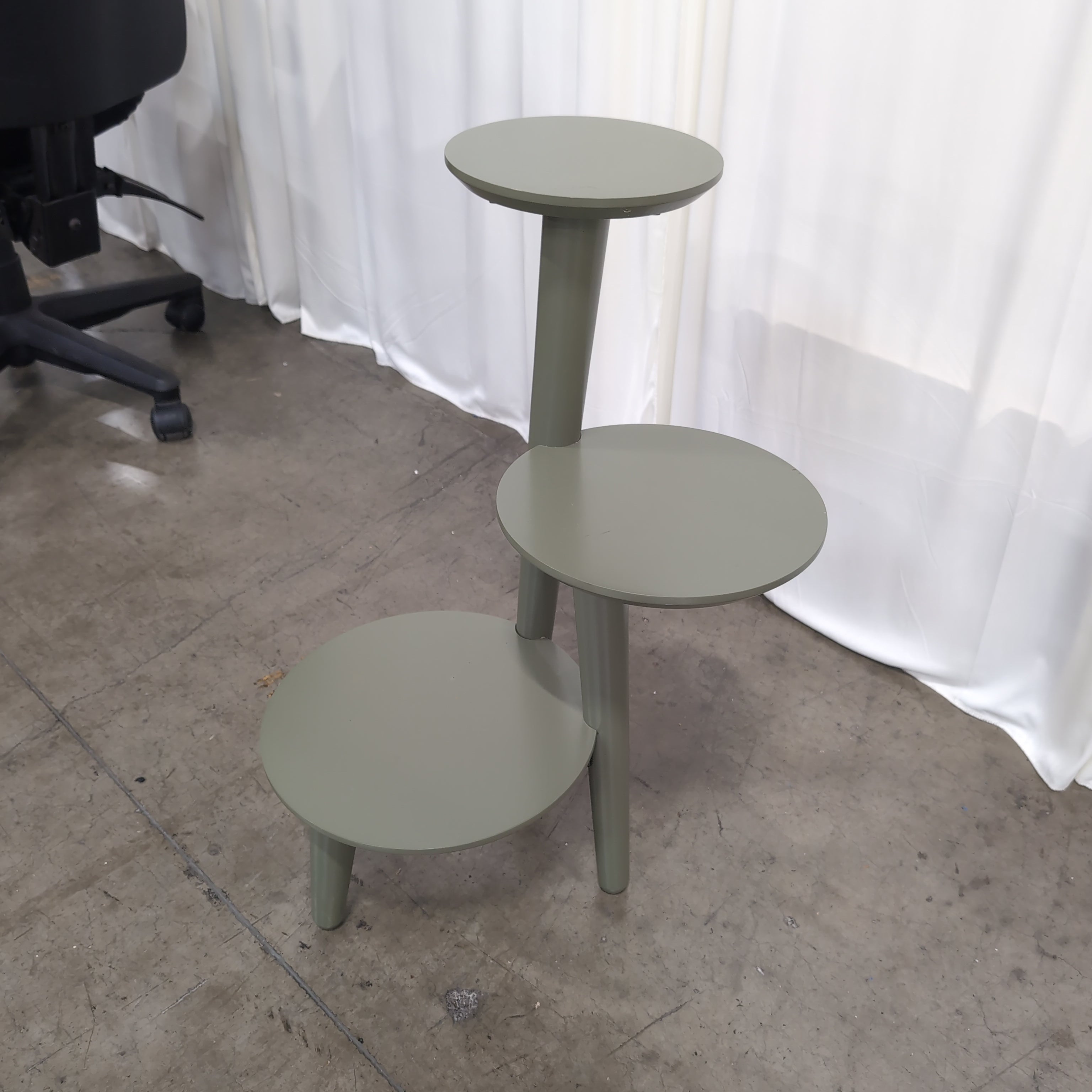 Modern Sage Green Plant Stand with Three Tiers