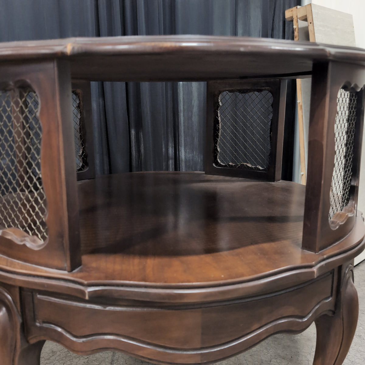 Traditional Style Two-Tiered Round End Table with Metal Mesh Panel