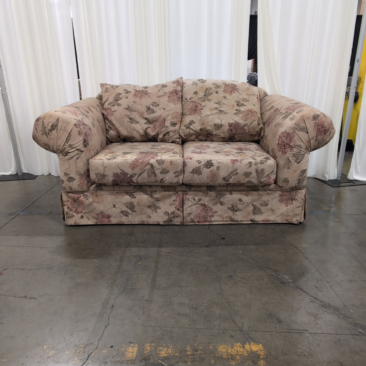 Traditional Floral Pattern Fabric Couch