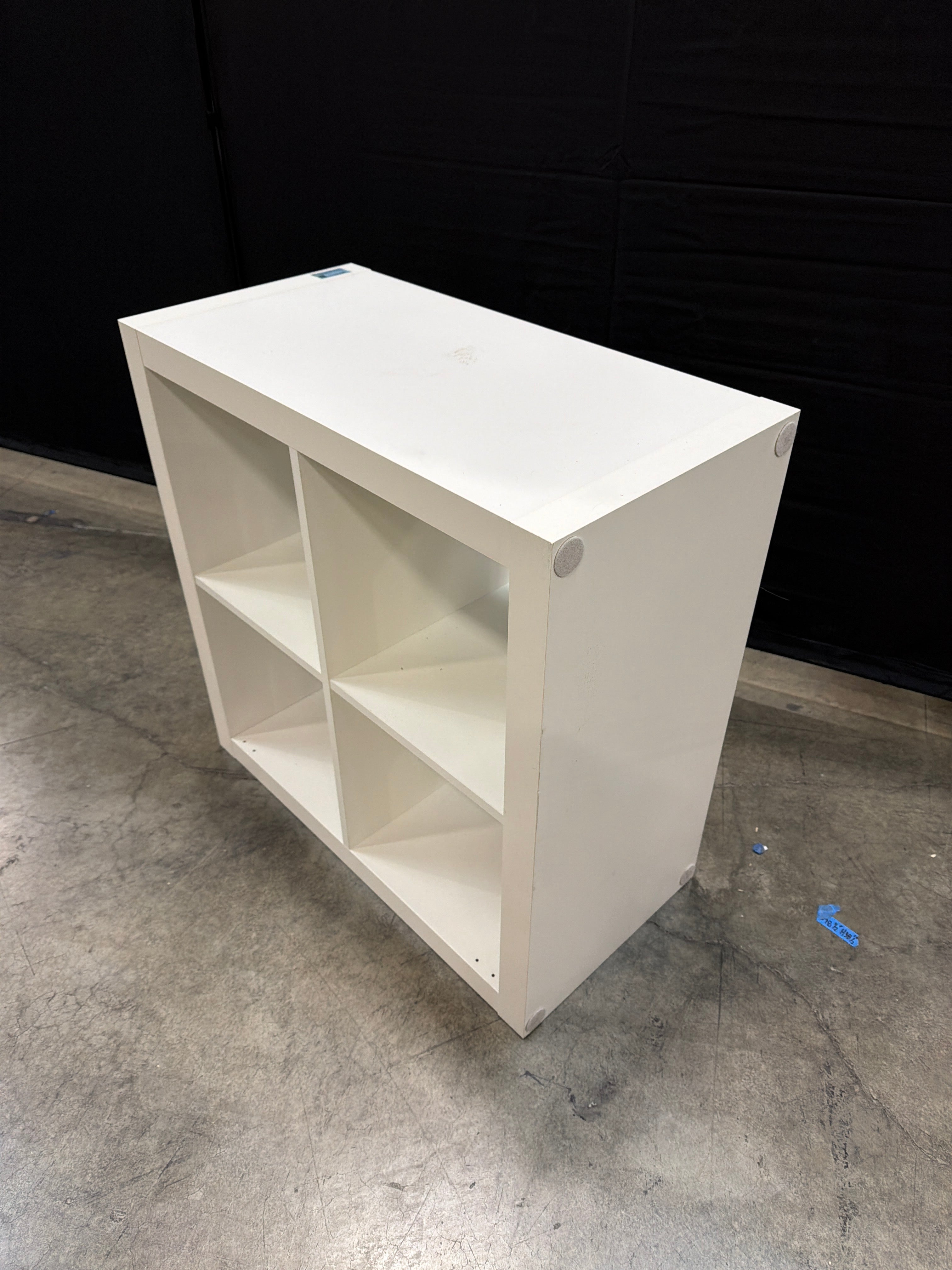 Versatile 31-Inches White 4-Cube Storage Organizer