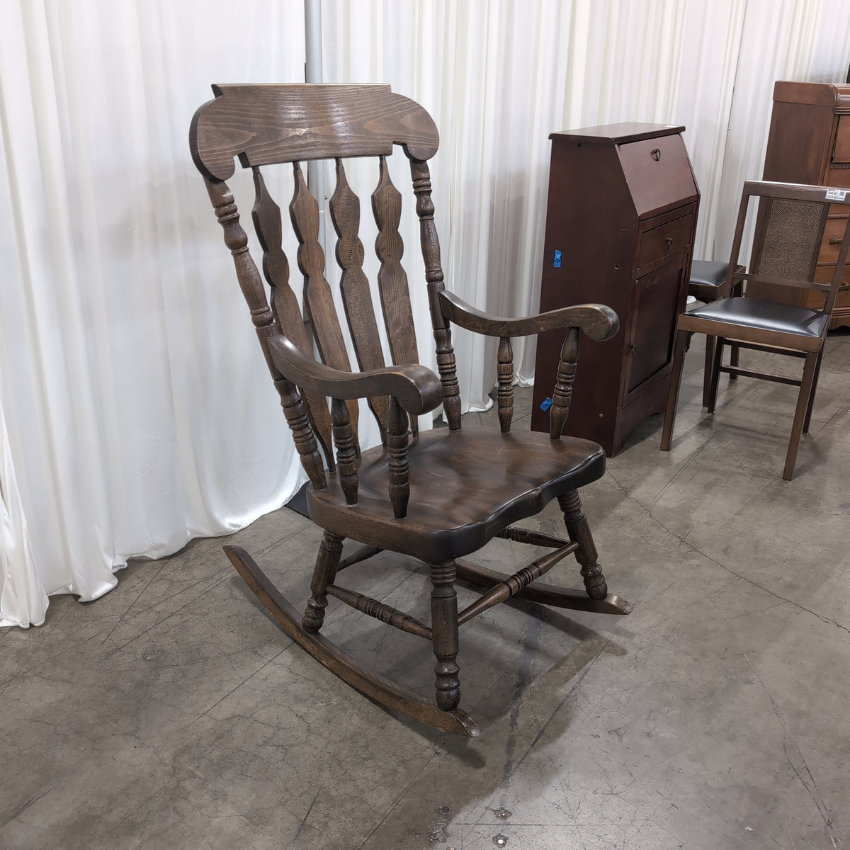 Traditional Dark Wood Windsor Chair with Spindle Back