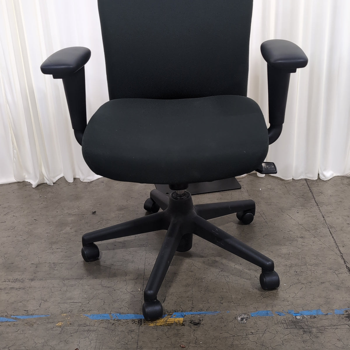 Black Fabric Swivel Office Chair with Adjustable Arms