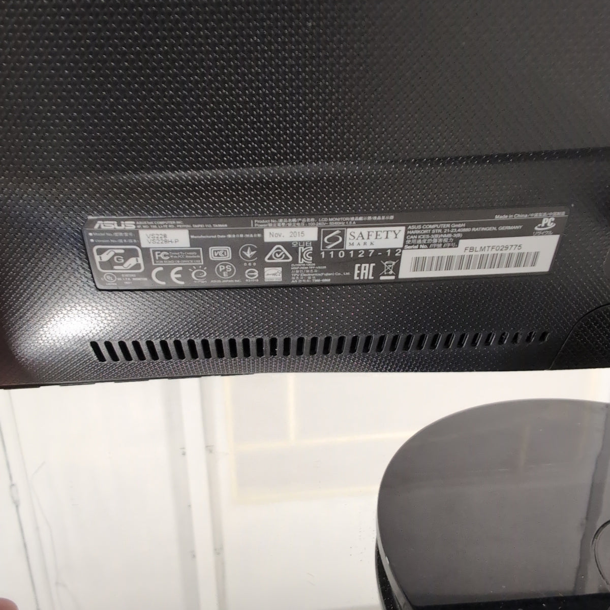 Black ASUS Computer Monitor with HDMI Input