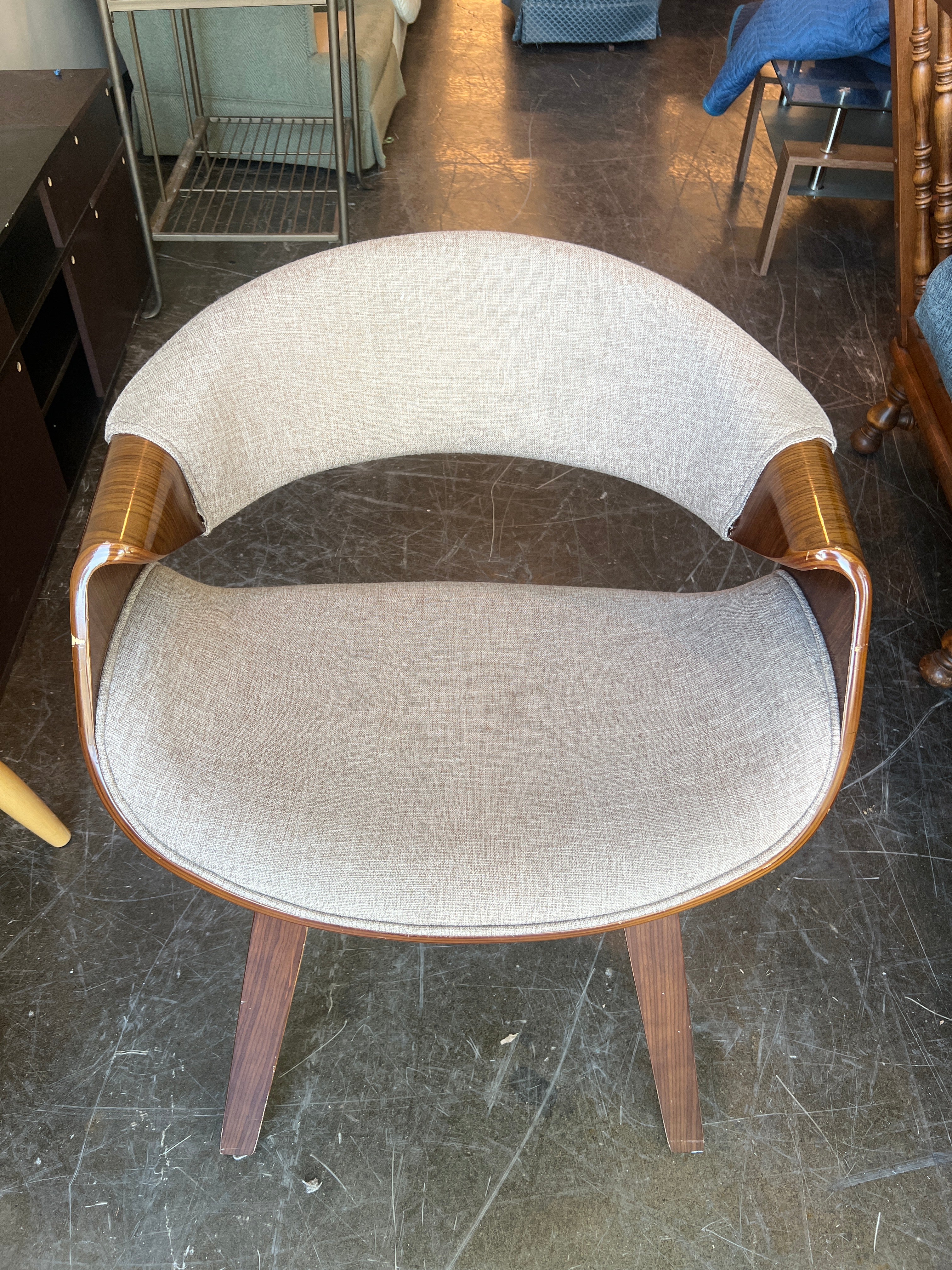 HUSKY Mid-Century Modern Accent Chair