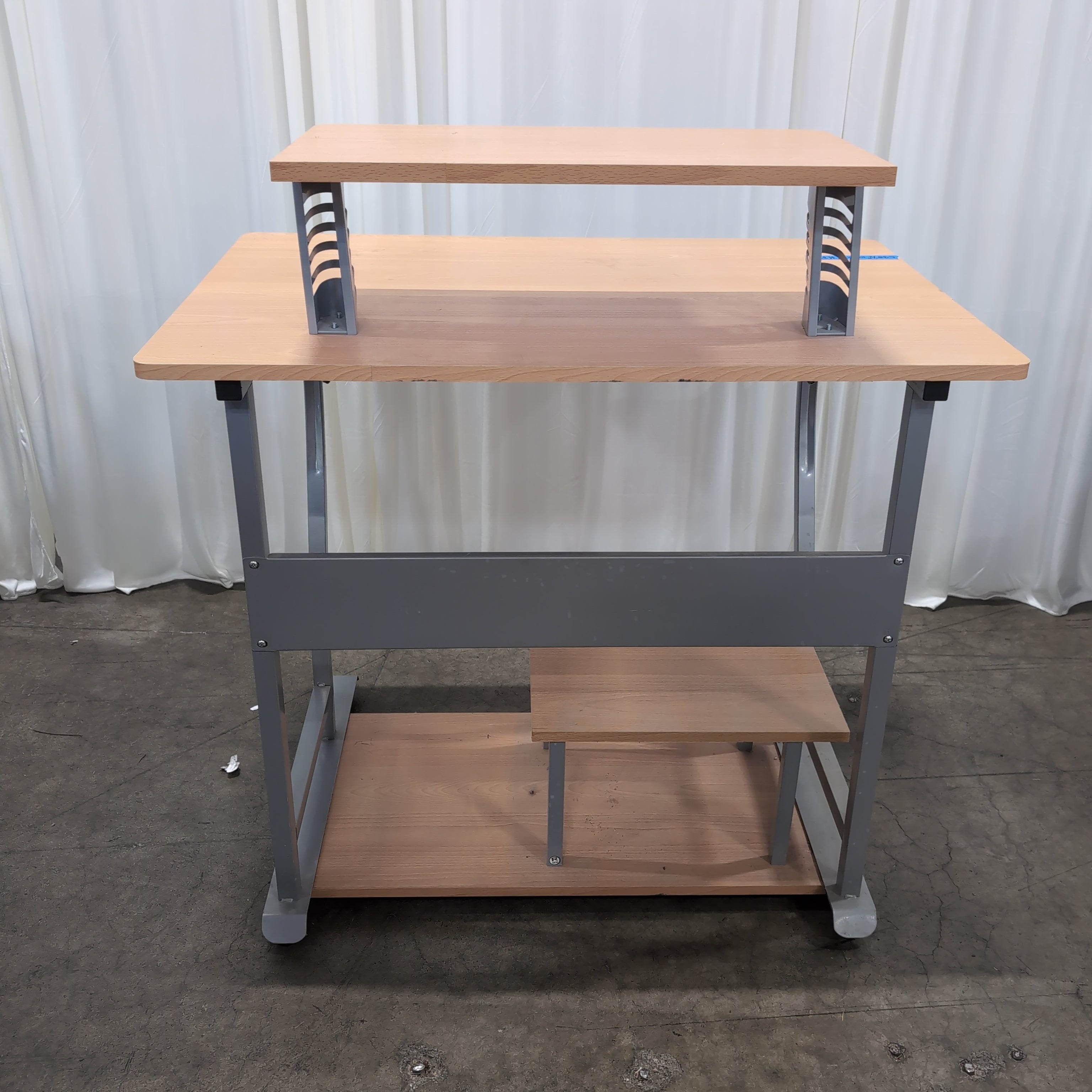 Light Wood-Look Computer Desk with Keyboard Tray