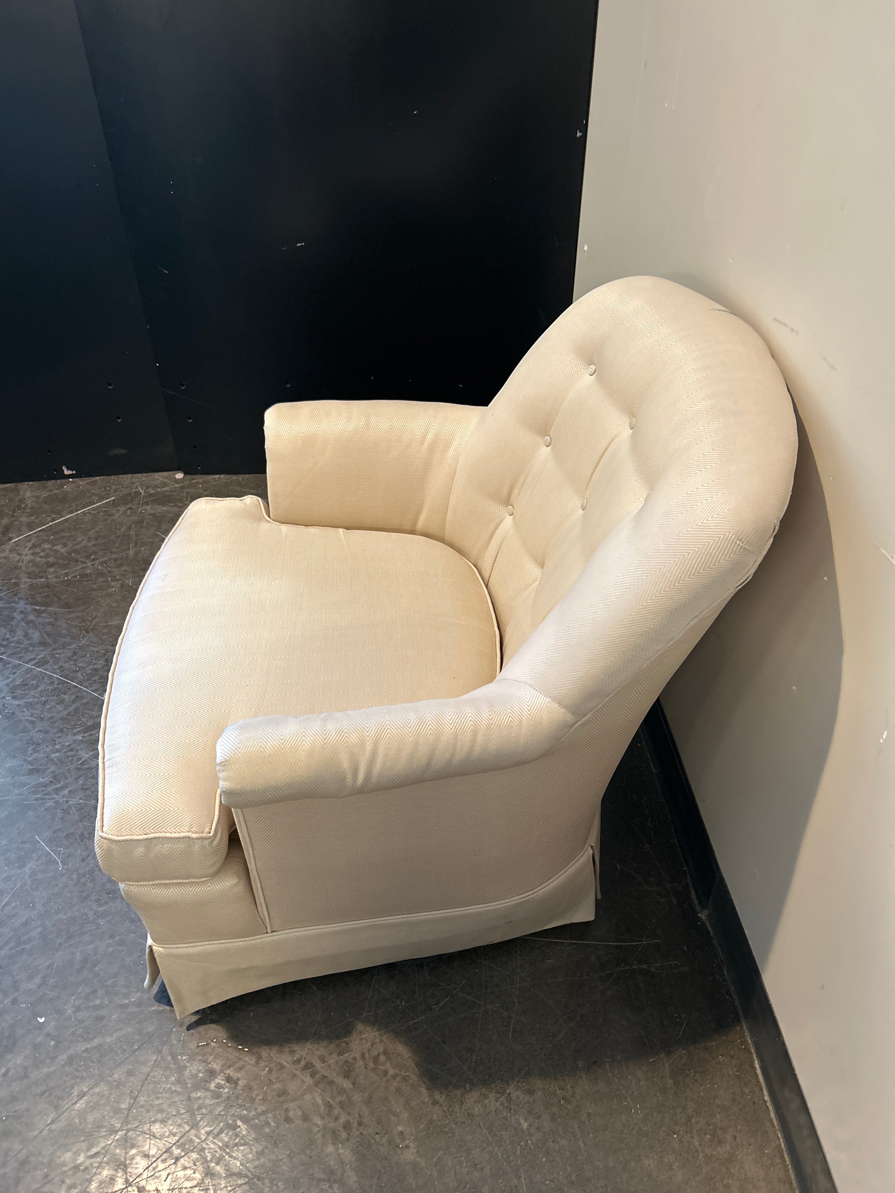 Henredon Tufted Cream Lounge Chair