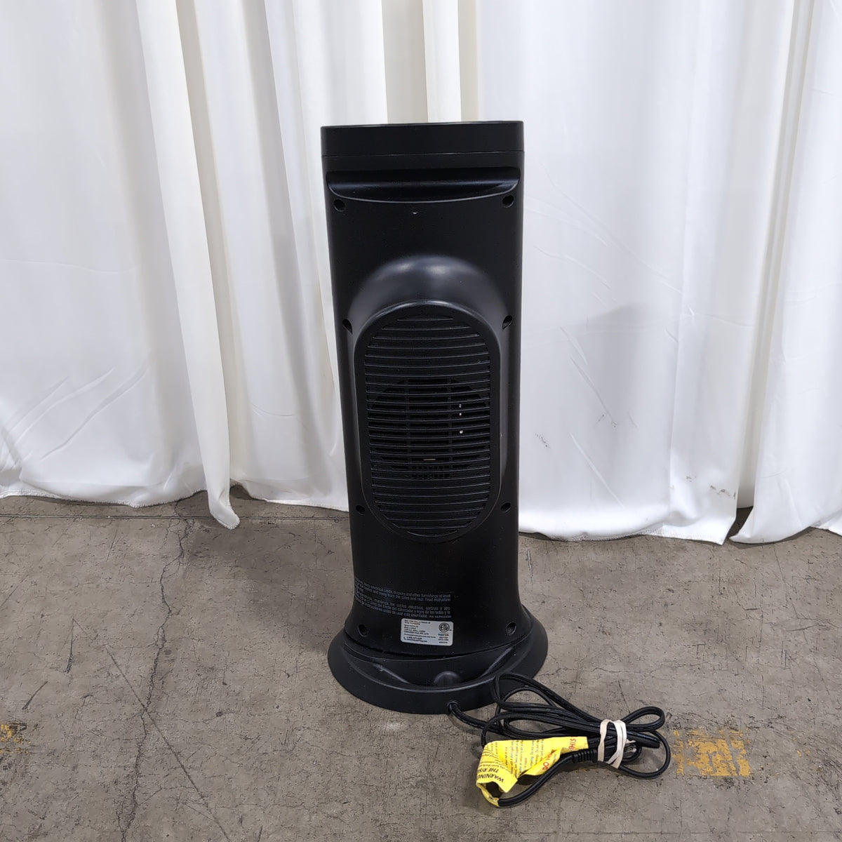 Black Cylindrical Portable Speaker