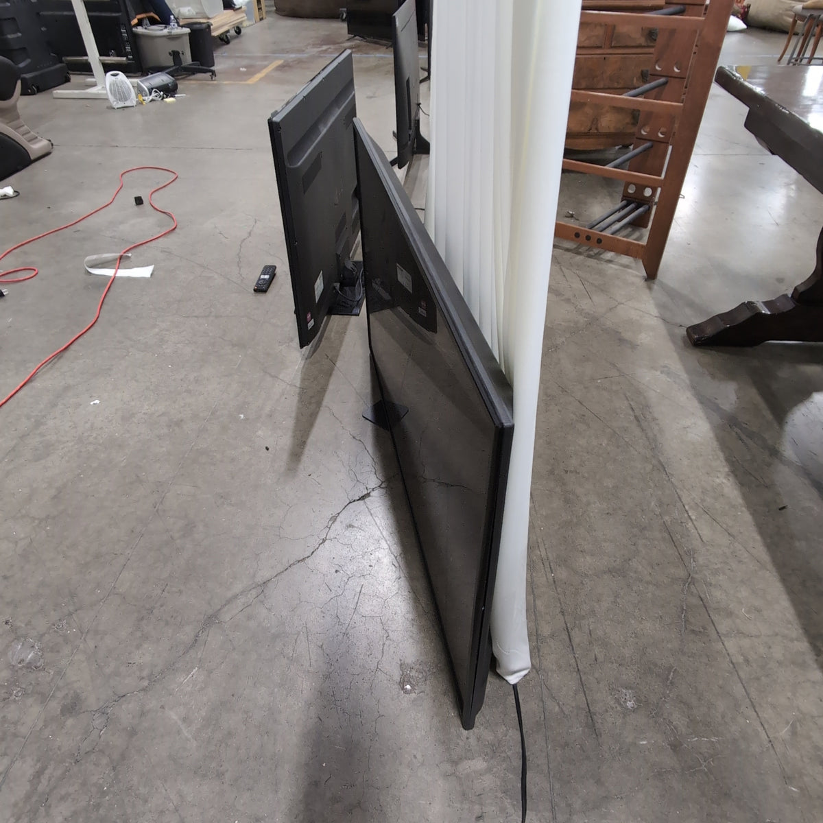 LG Black Flat Panel TV