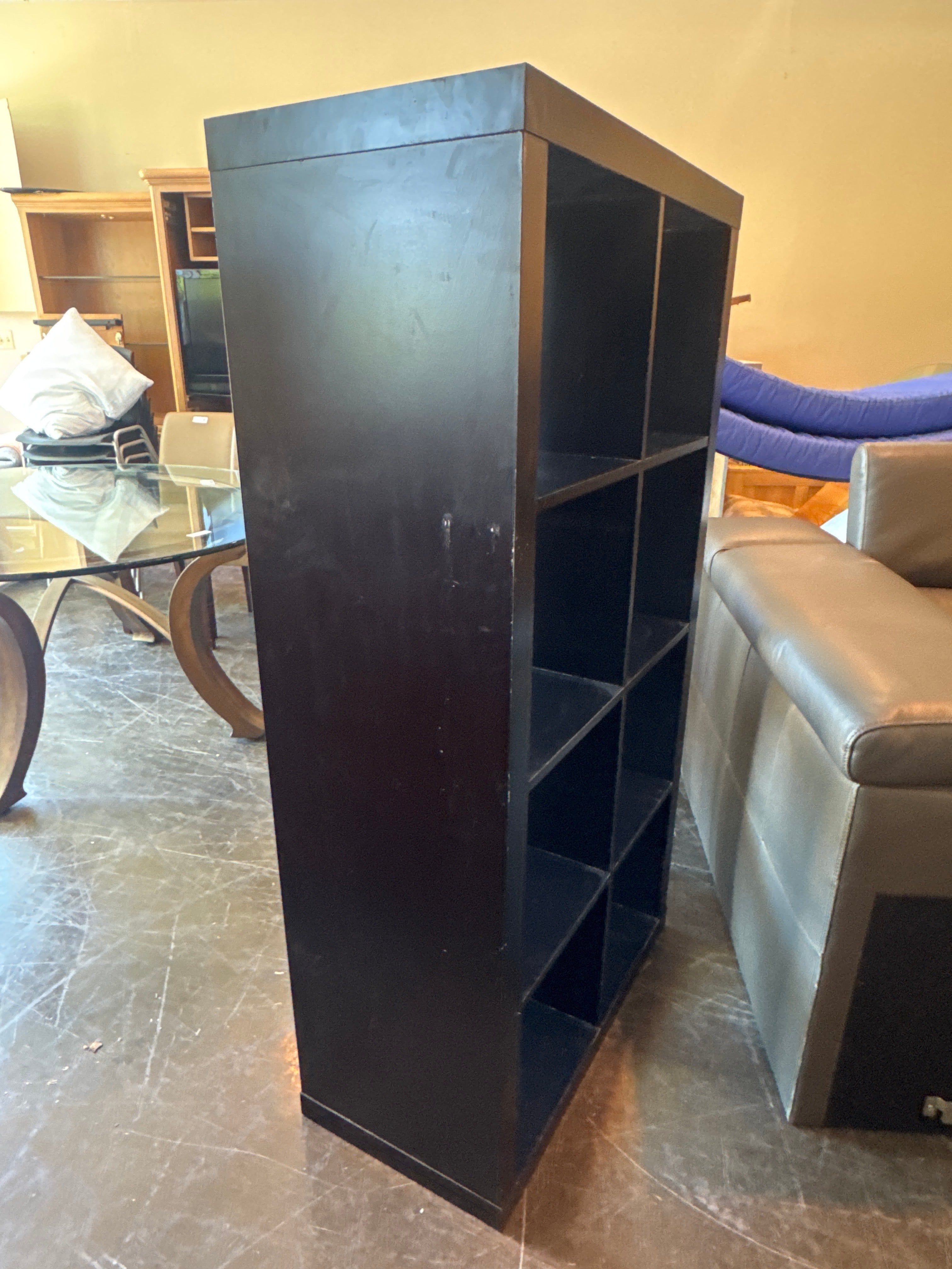 Black Eight Space Cubical