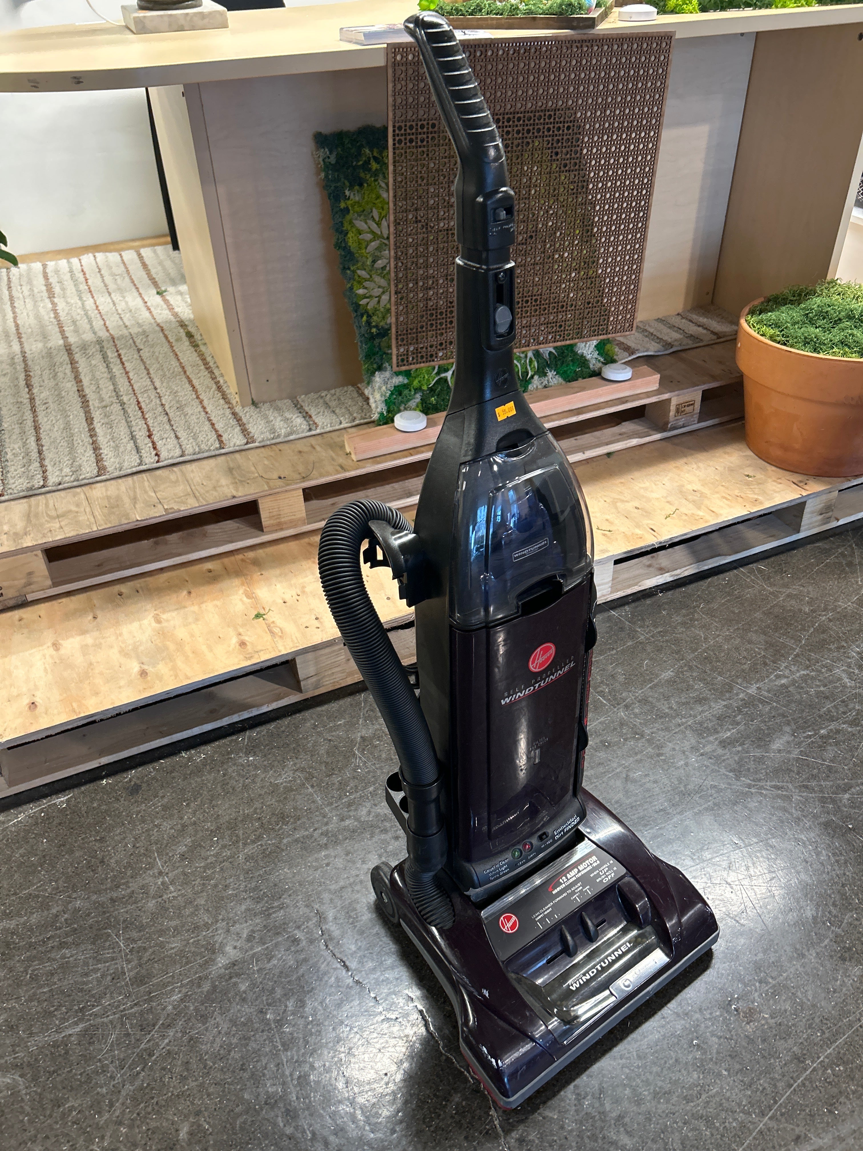 Hoover Wind Tunnel Vacuum