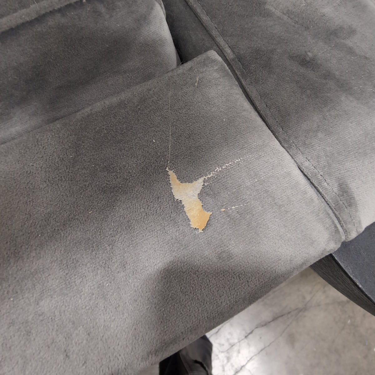 Contemporary Grey Tufted Armchair in Velvet