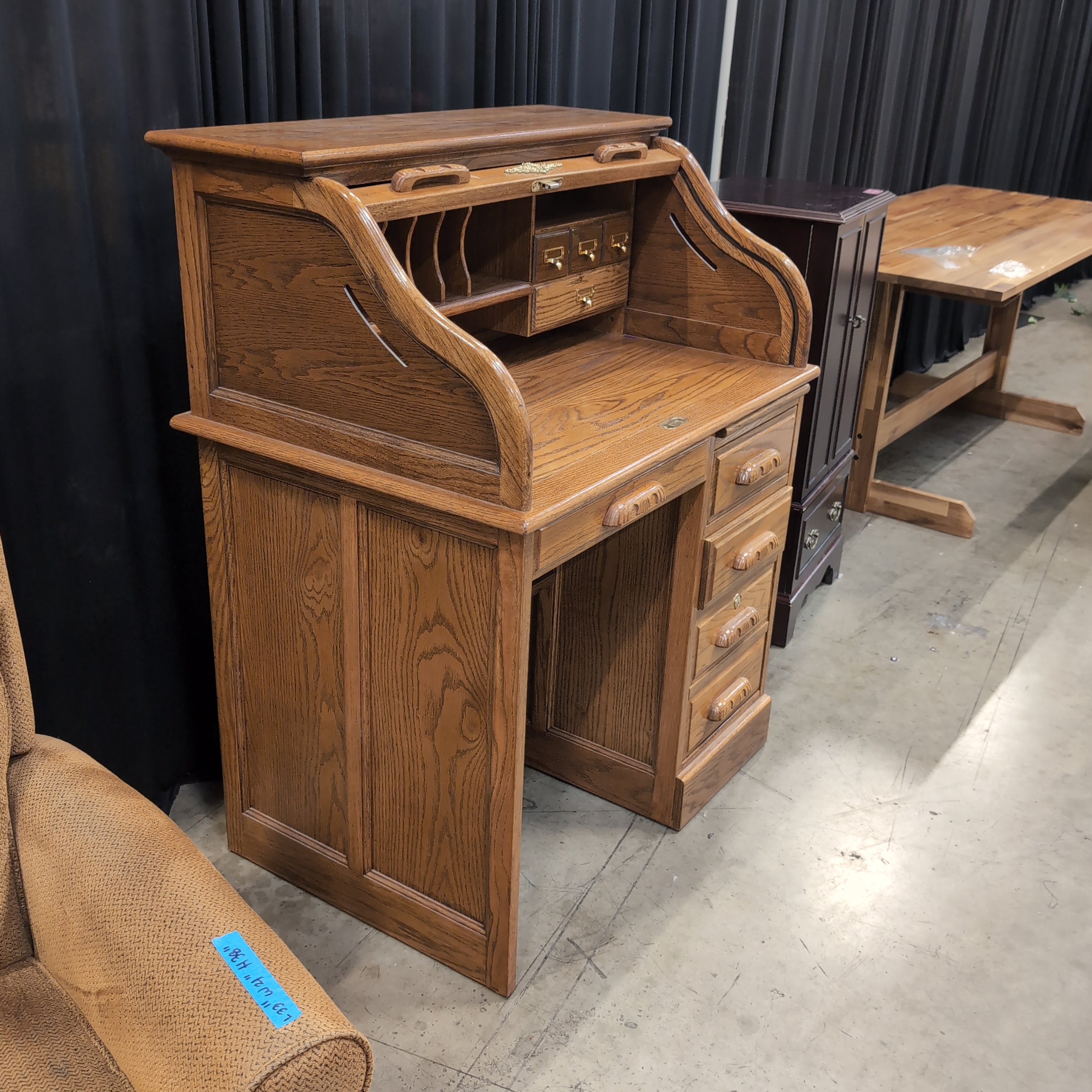 Traditional Oak Roll-Top Desk with Multiple Drawers