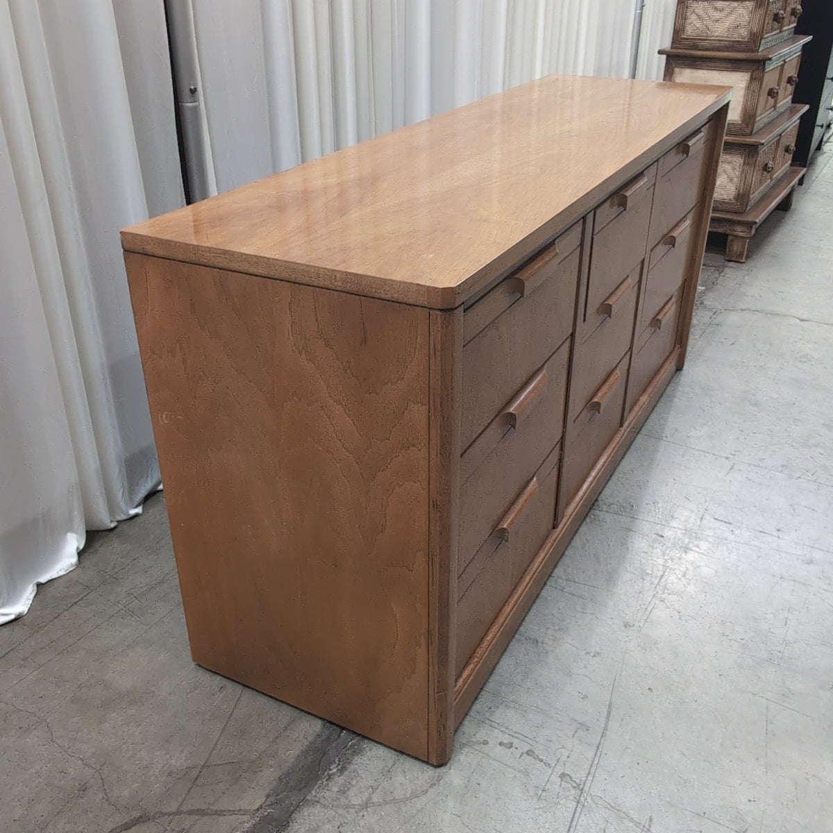 Honey Tone Wood Six-Drawer Dresser