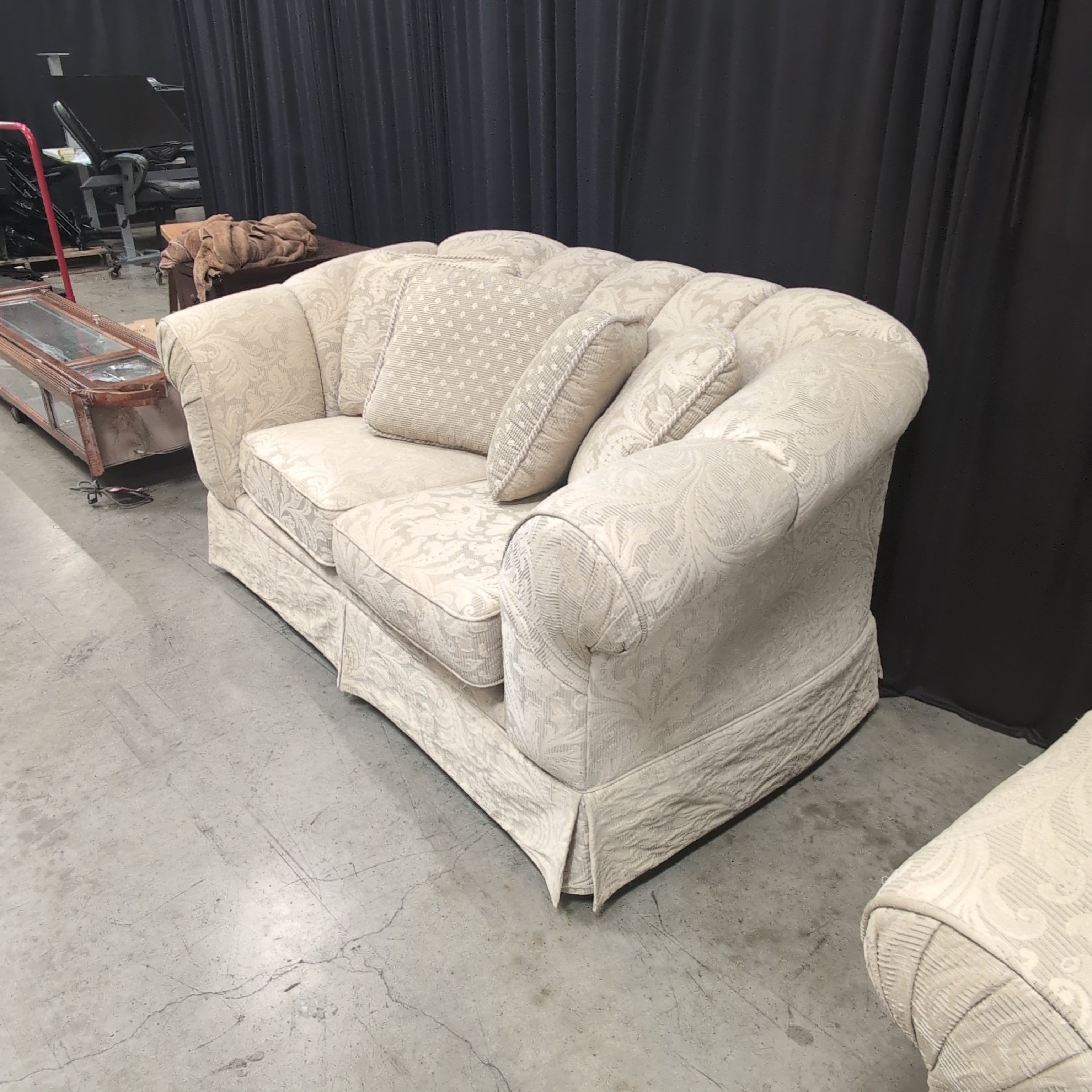 Traditional Beige Patterned Fabric Loveseat with Channel Tufting