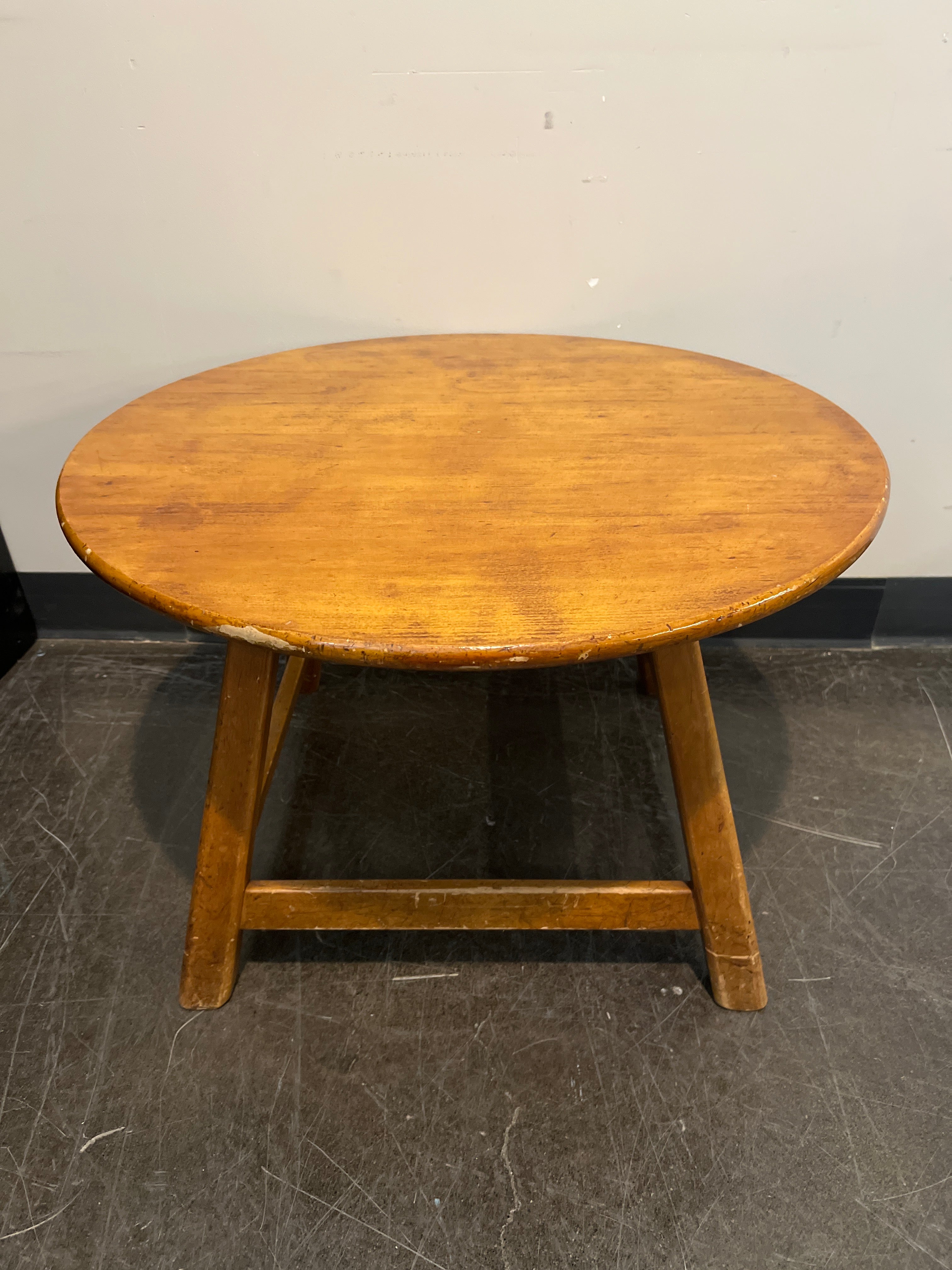 Vintage Northwest Chair Co. Round Wood Side Table – Tacoma Made