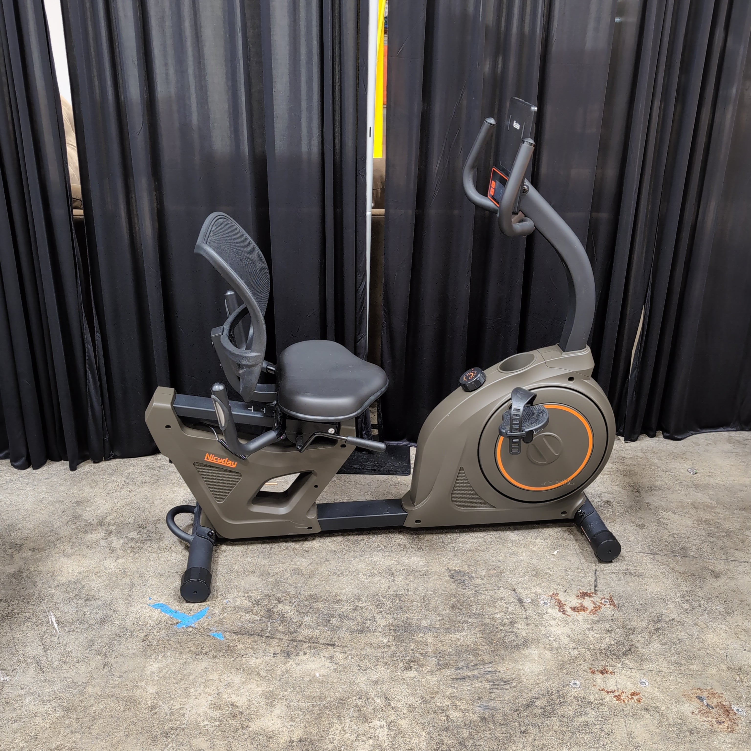 Niceday Olive Green Recumbent Bike with Mesh Backrest