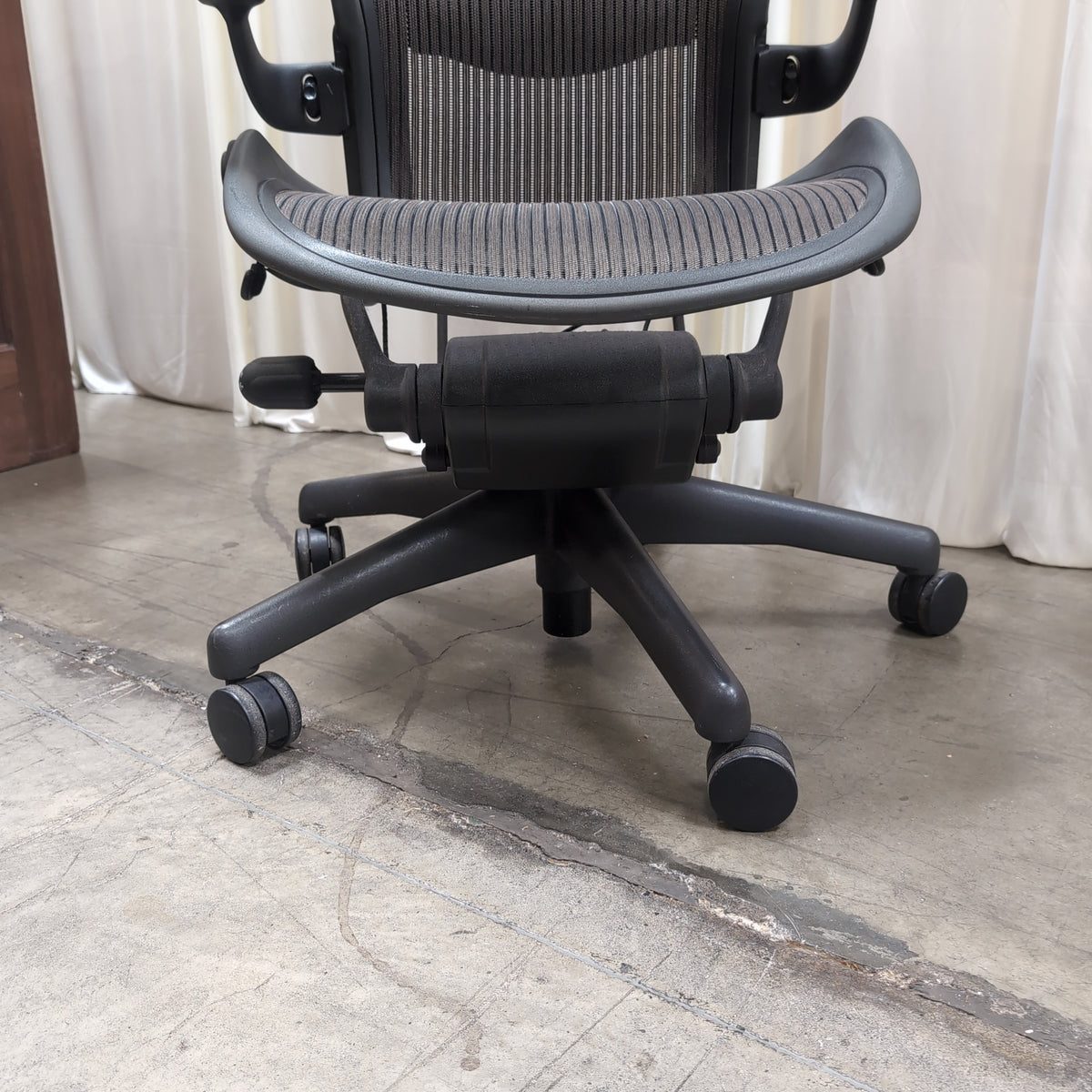 Black Ergonomic Mesh Office Chair