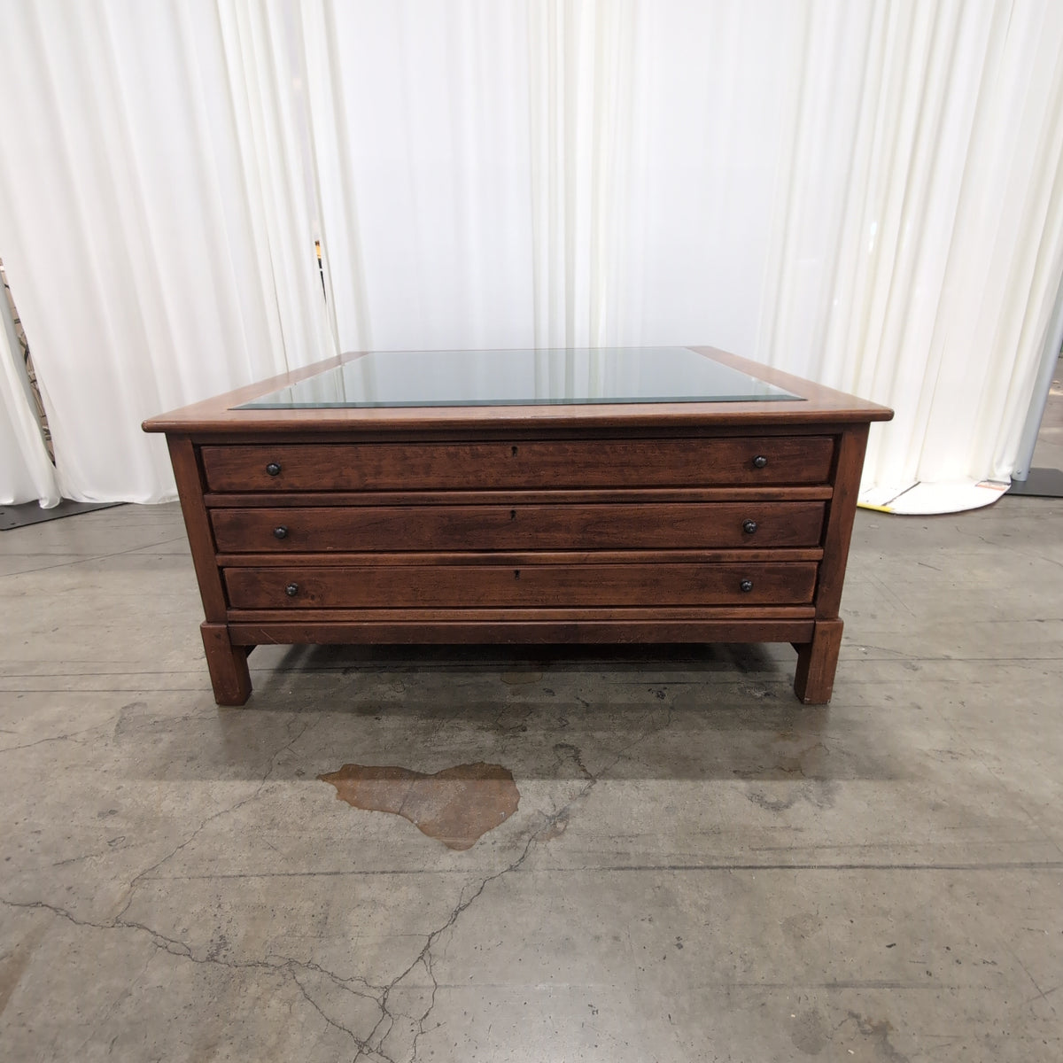 Bob Lexington Traditional Brown Wood Coffee Table with Ornate Mirror