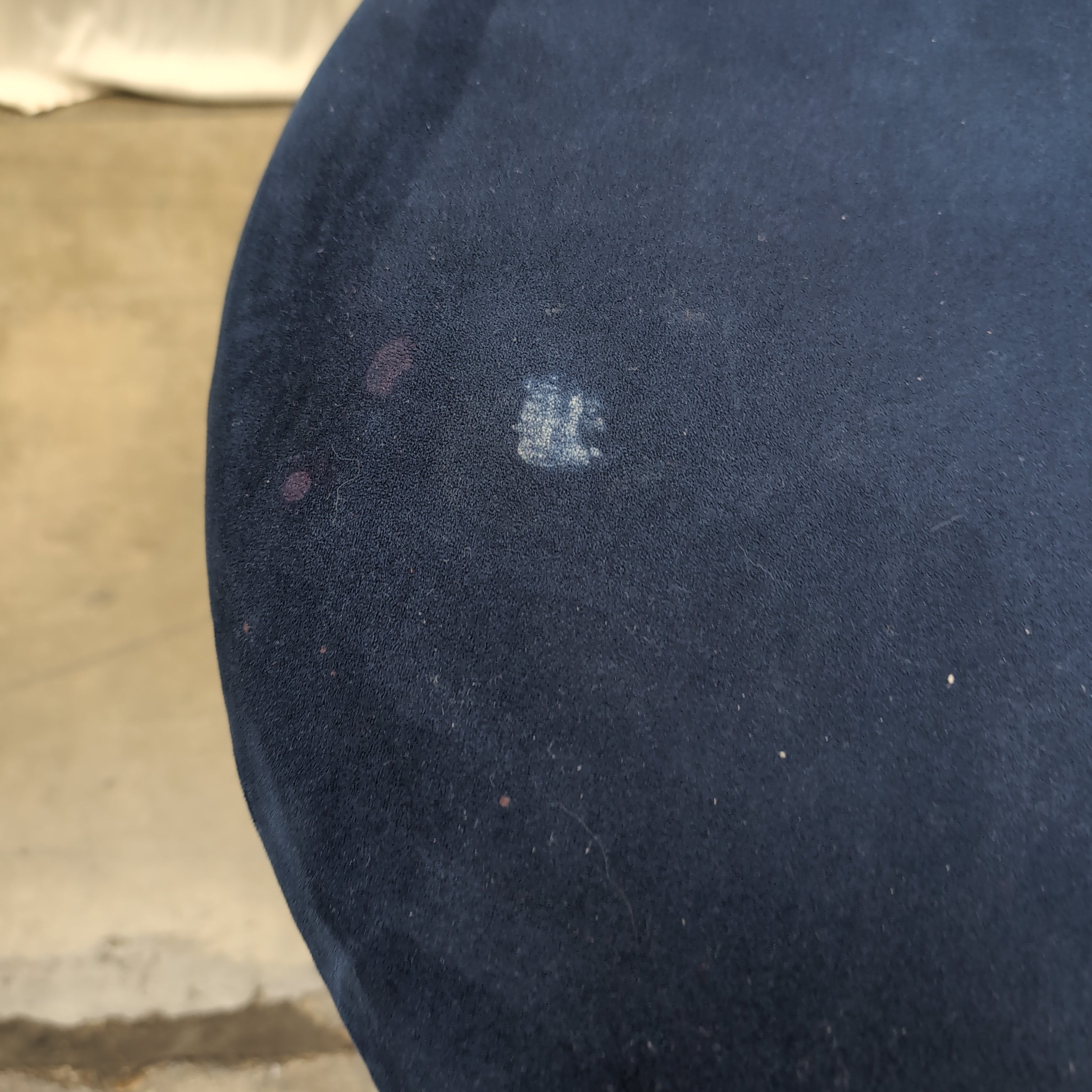 Round Navy Blue Tufted Ottoman in Velvet Fabric