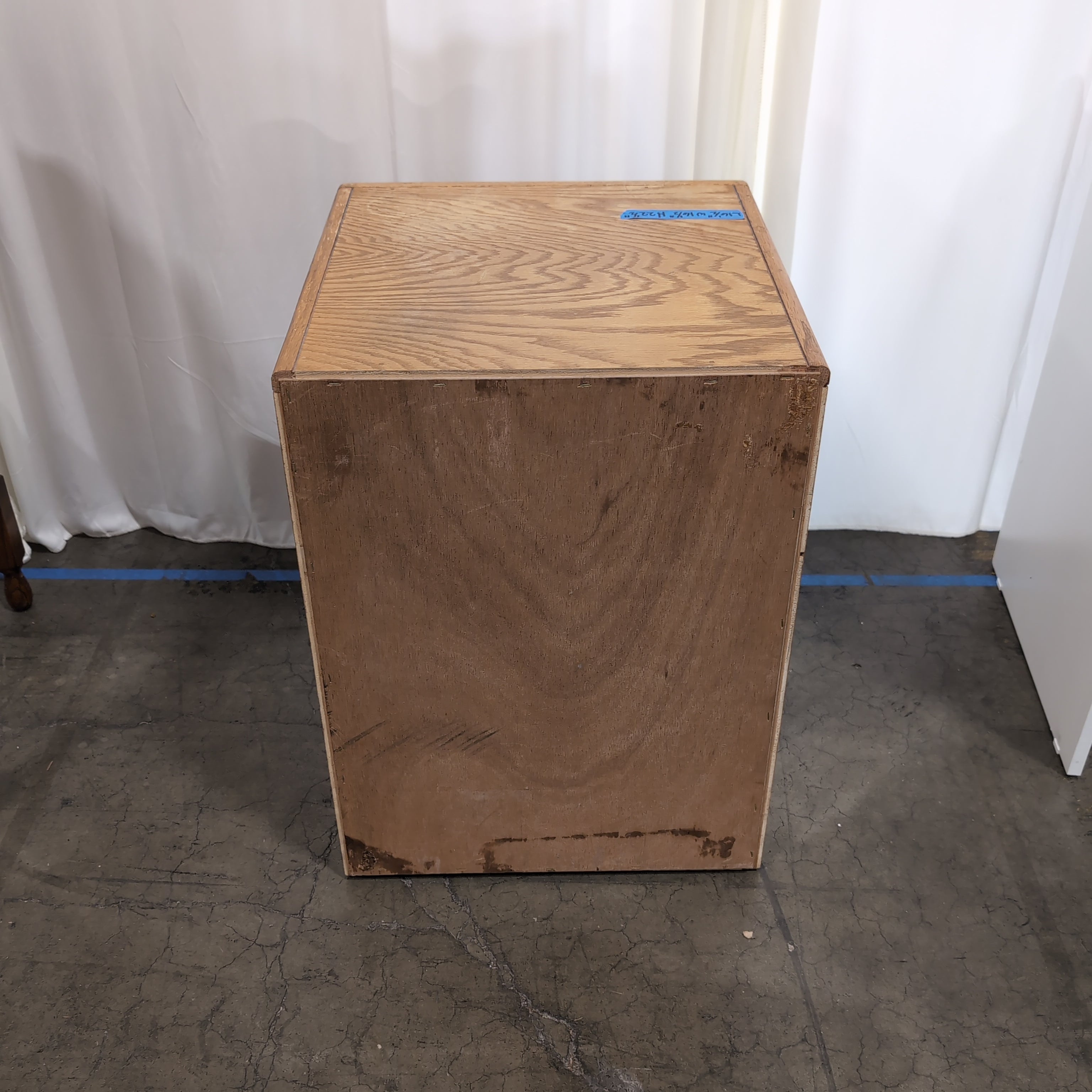 Natural Oak Finish Three-Drawer Nightstand