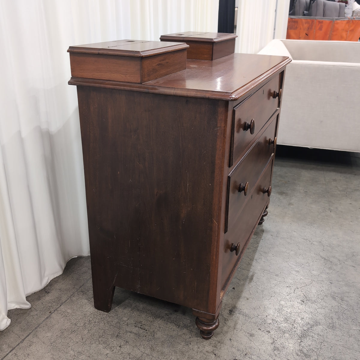 Traditional Reddish-Brown Wood Nightstand with Three Drawers
