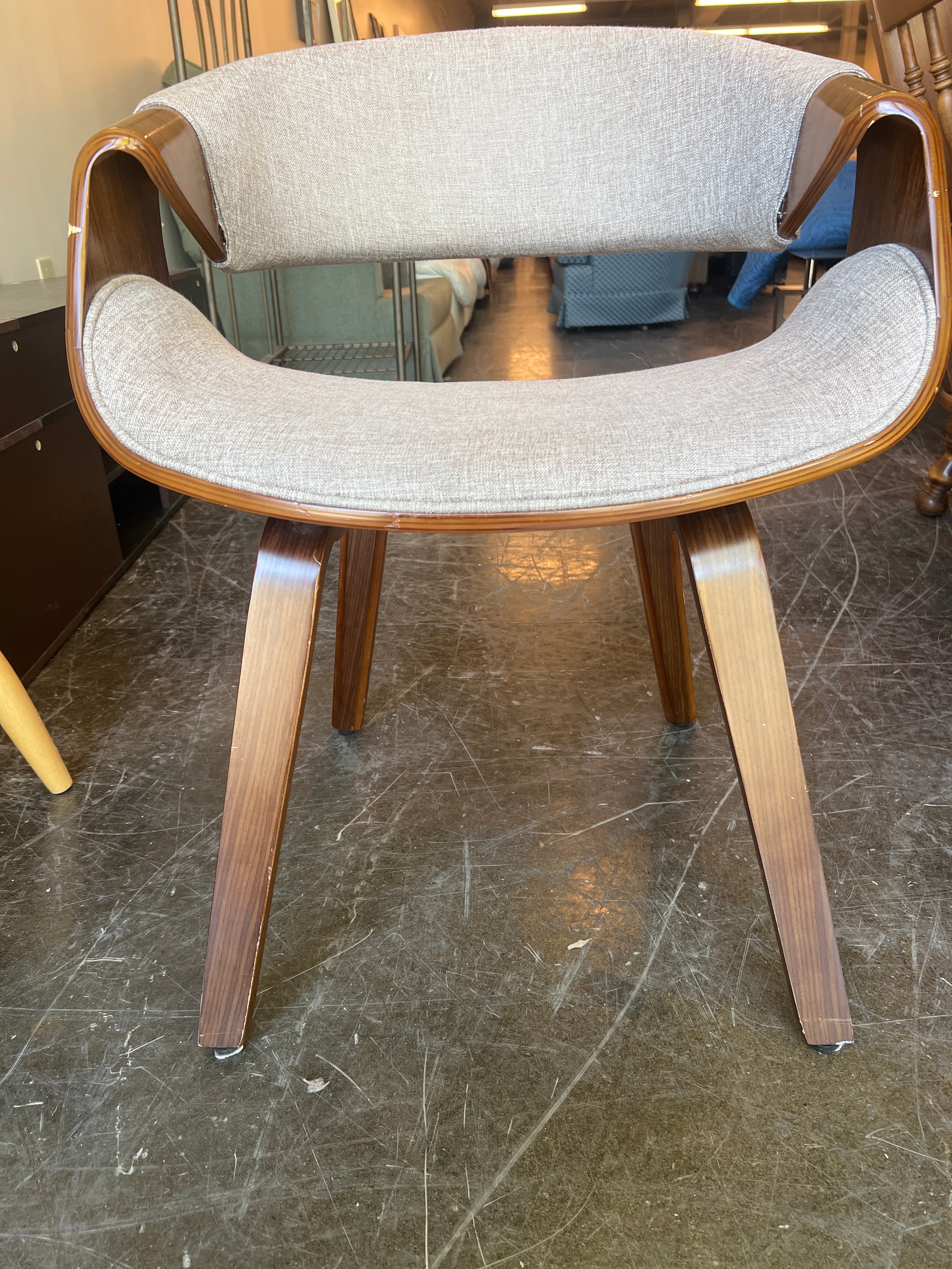 HUSKY Mid-Century Modern Accent Chair